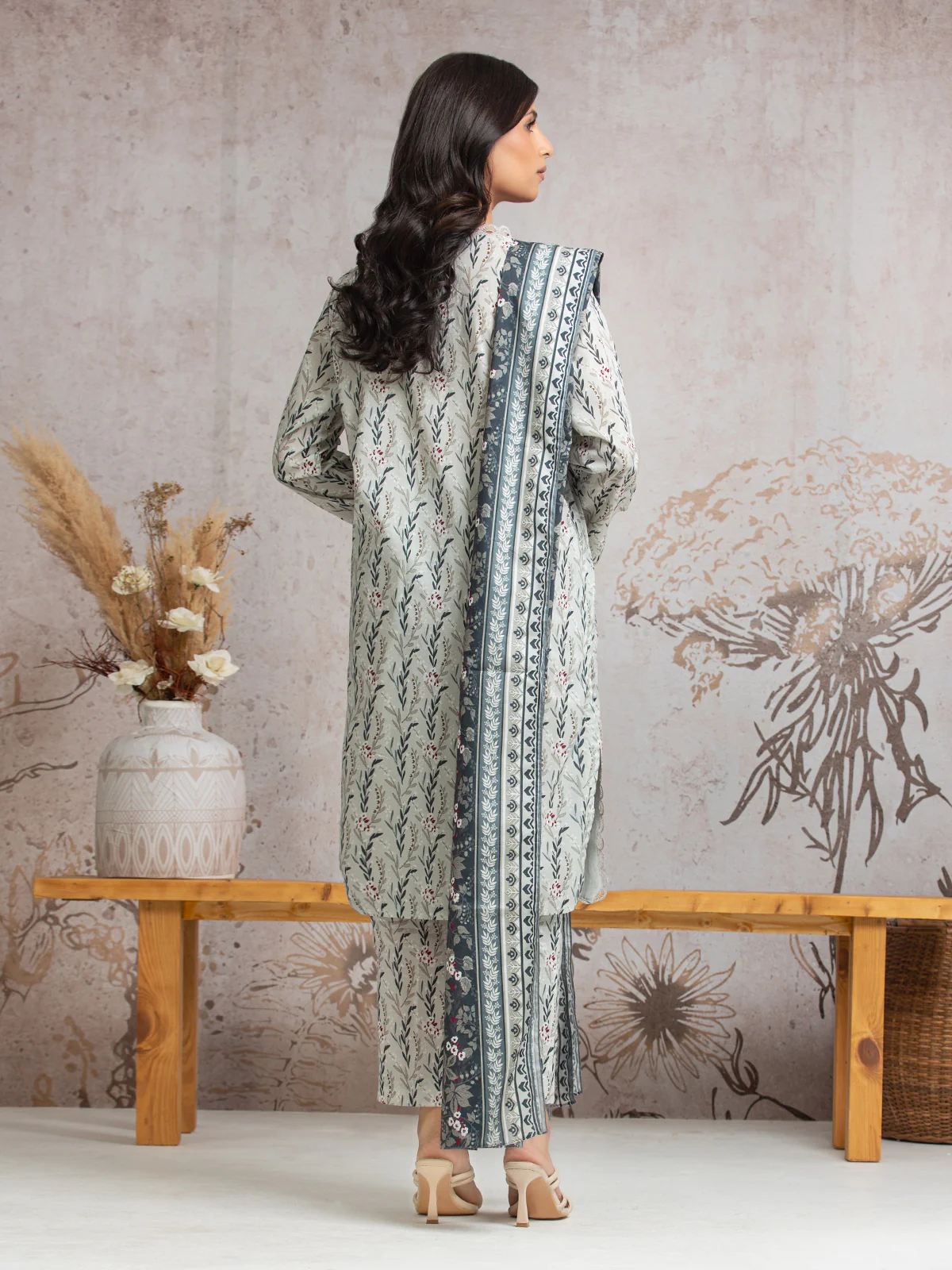 Unstitched Printed Cambric Shirt Dupatta - EWU24A2-29634SD - Image 4