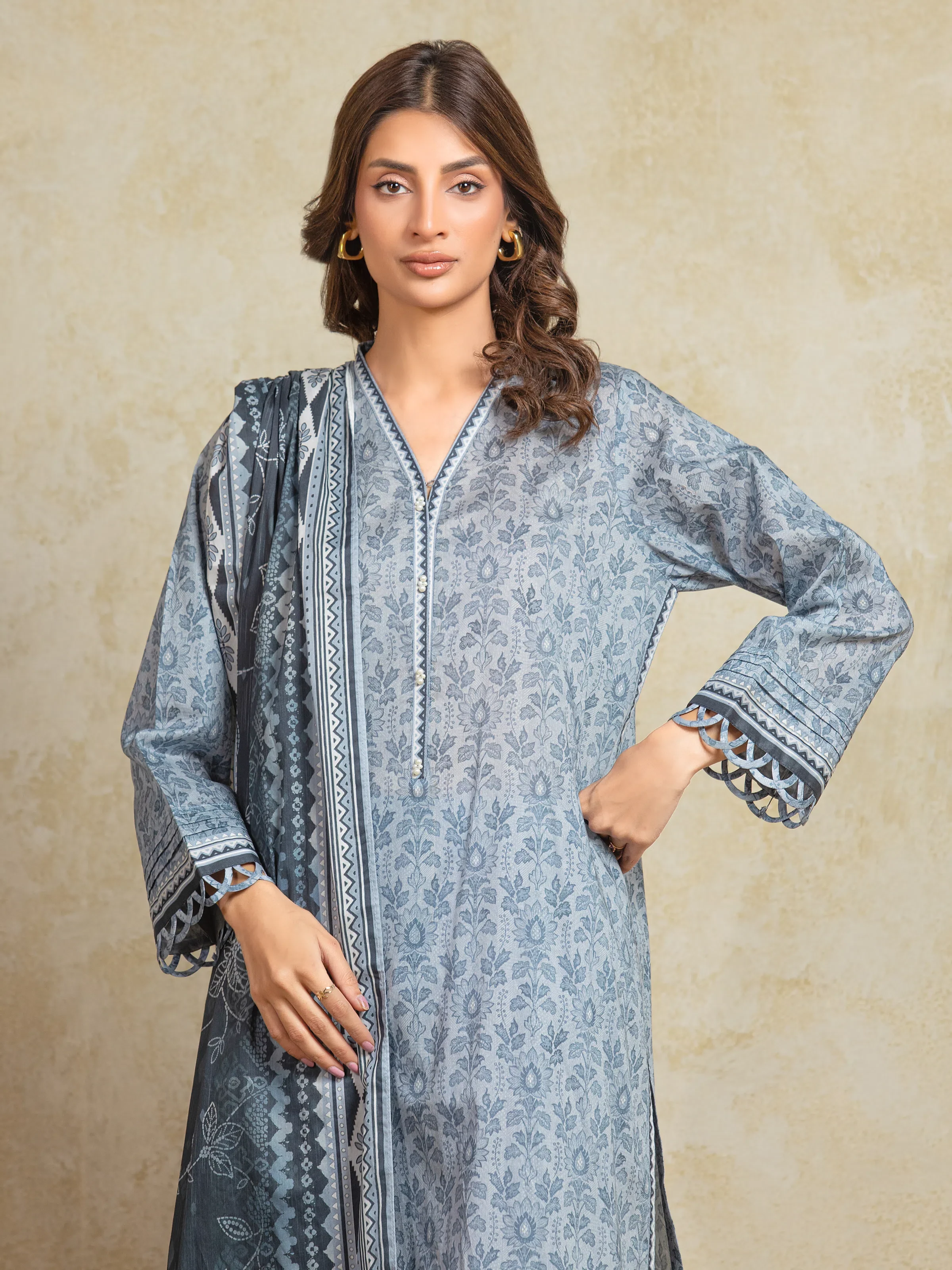 Unstitched Printed Khaddar Suit - EWU5A3-35966-3P - Image 2