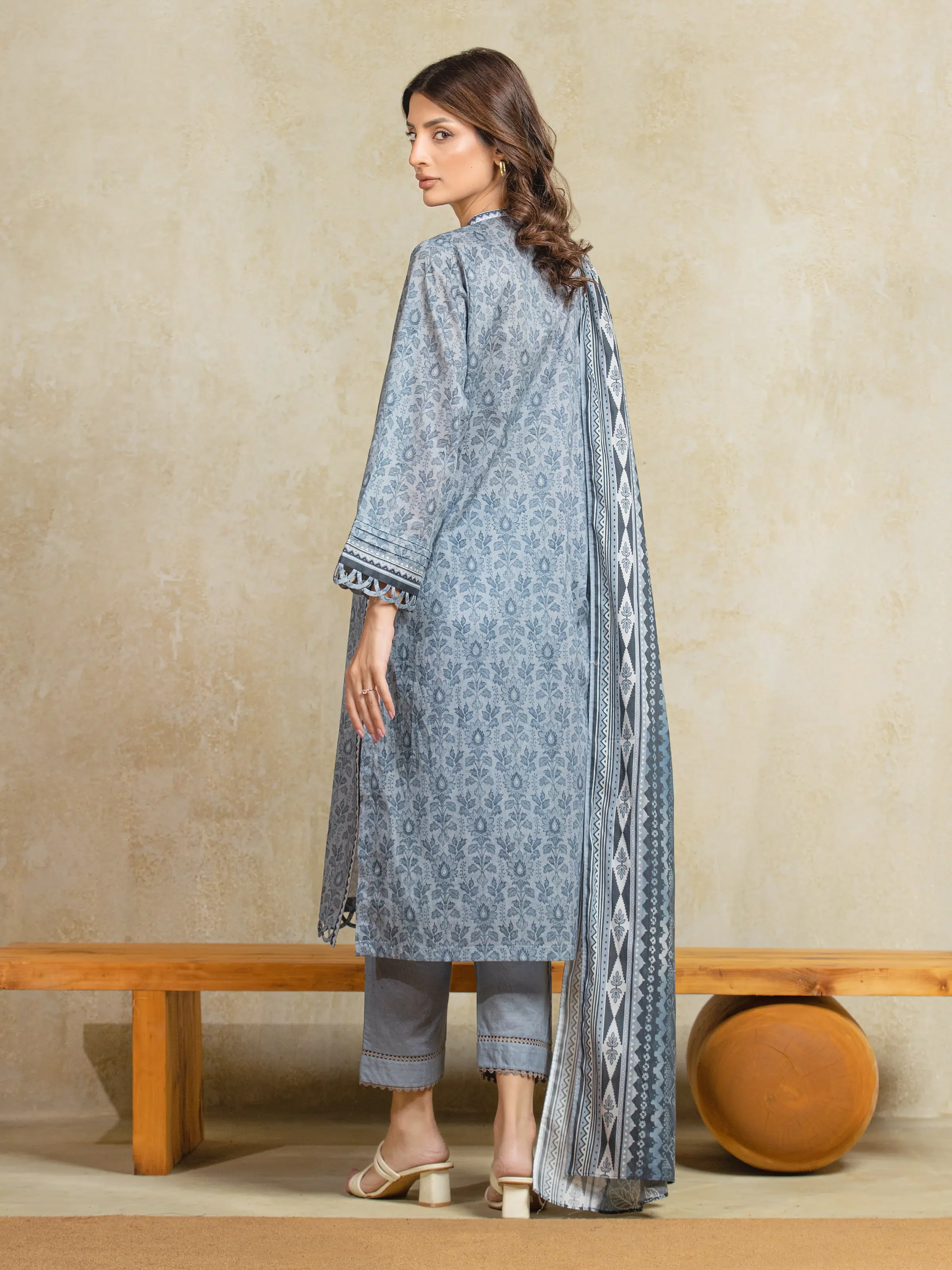 Unstitched Printed Khaddar Suit - EWU5A3-35966-3P - Image 5