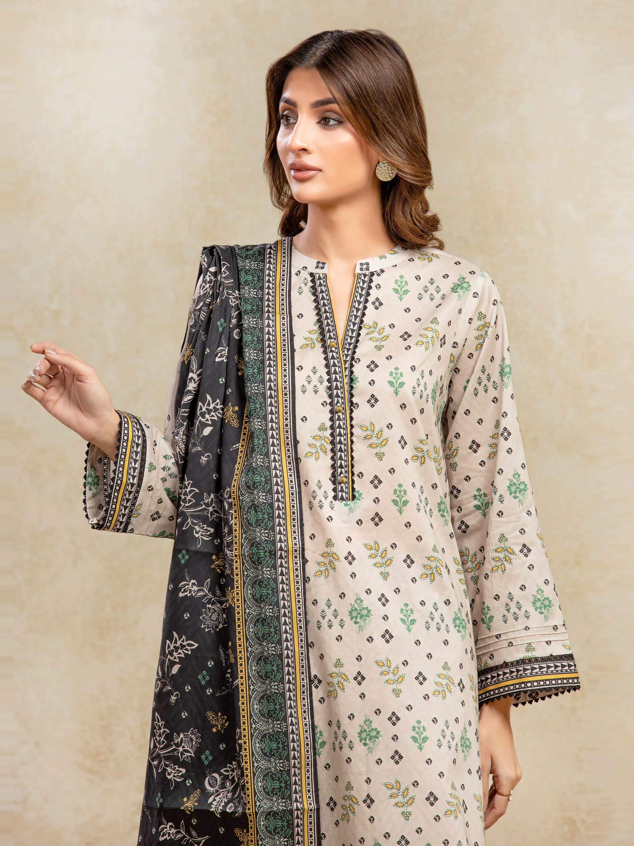 Unstitched Printed Khaddar Suit - EWU5A3-36014-3P - Image 2