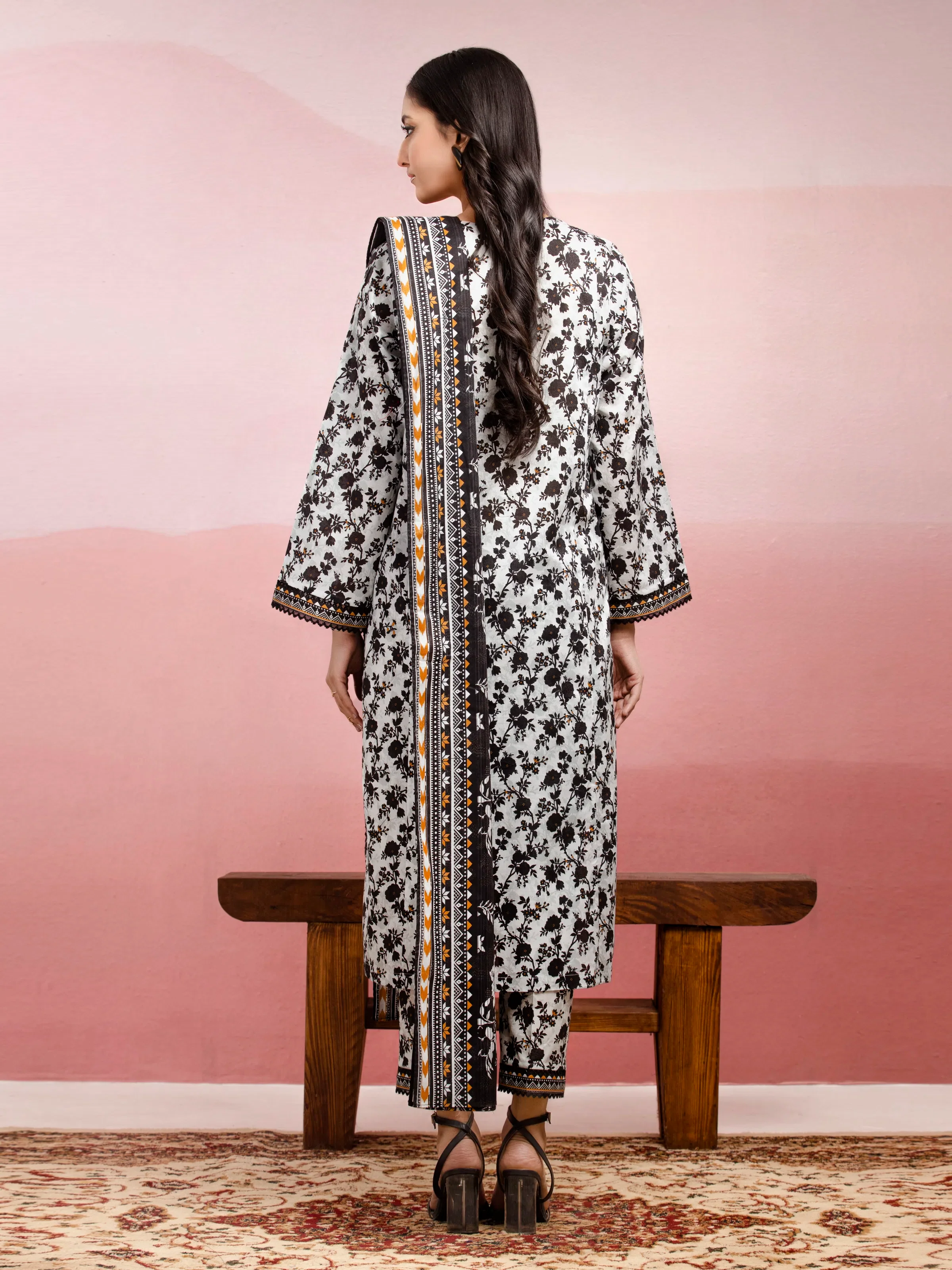 Unstitched Printed Lawn Suit - EWU5A1-35086-3P - Image 2
