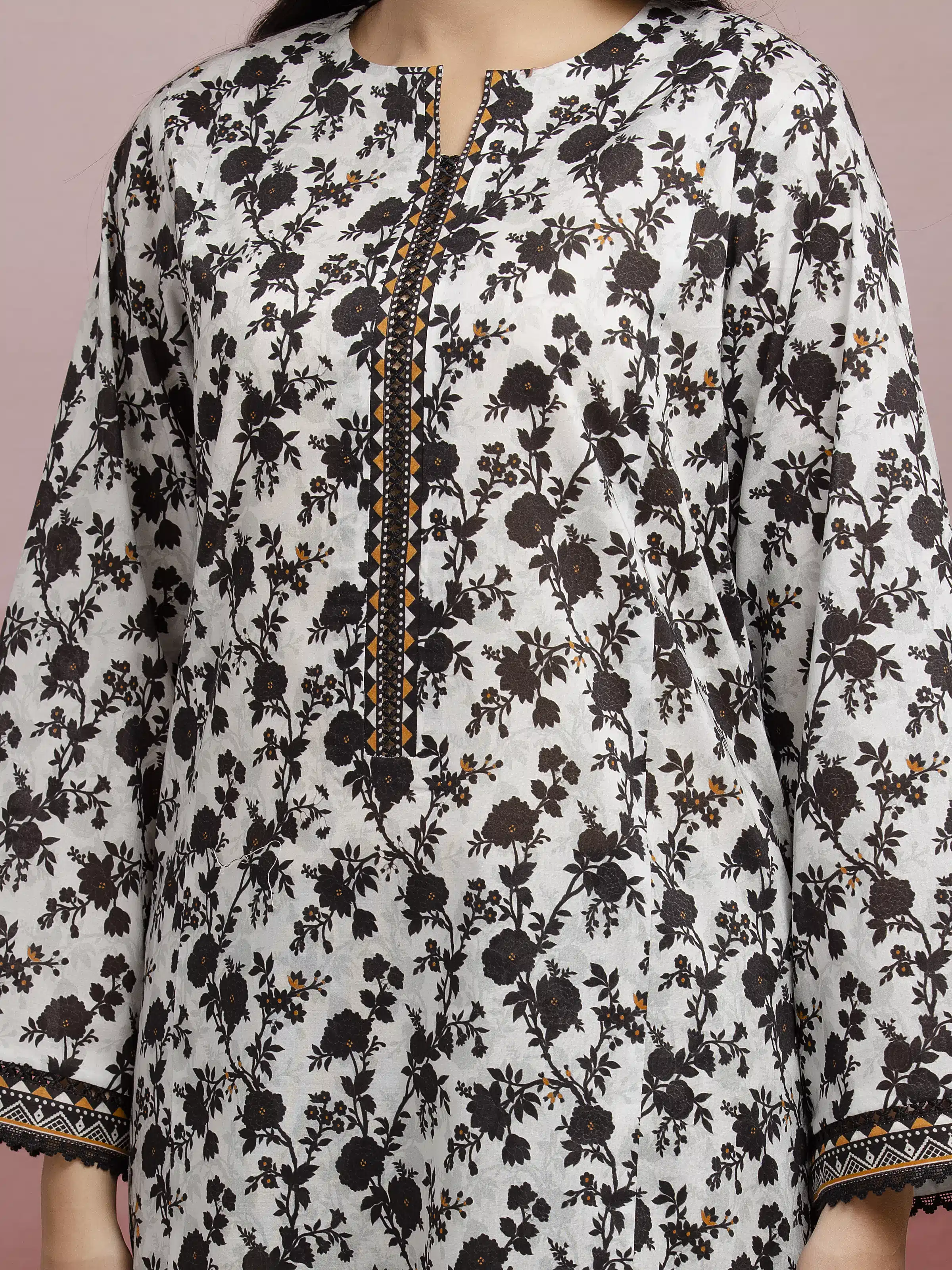 Unstitched Printed Lawn Suit - EWU5A1-35086-3P - Image 5