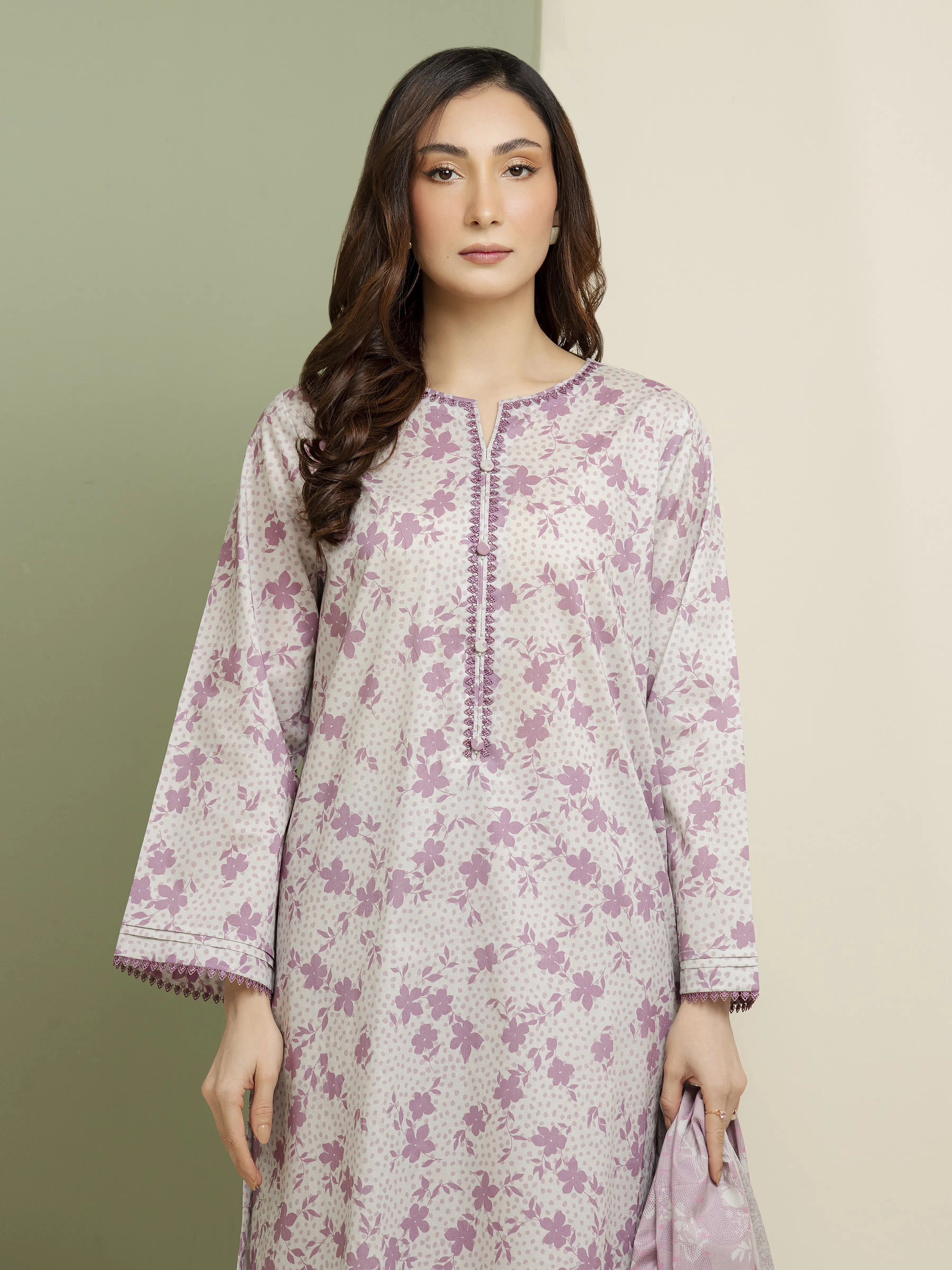 Unstitched Printed Lawn Suit - EWU5A1-35166-3P - Image 3