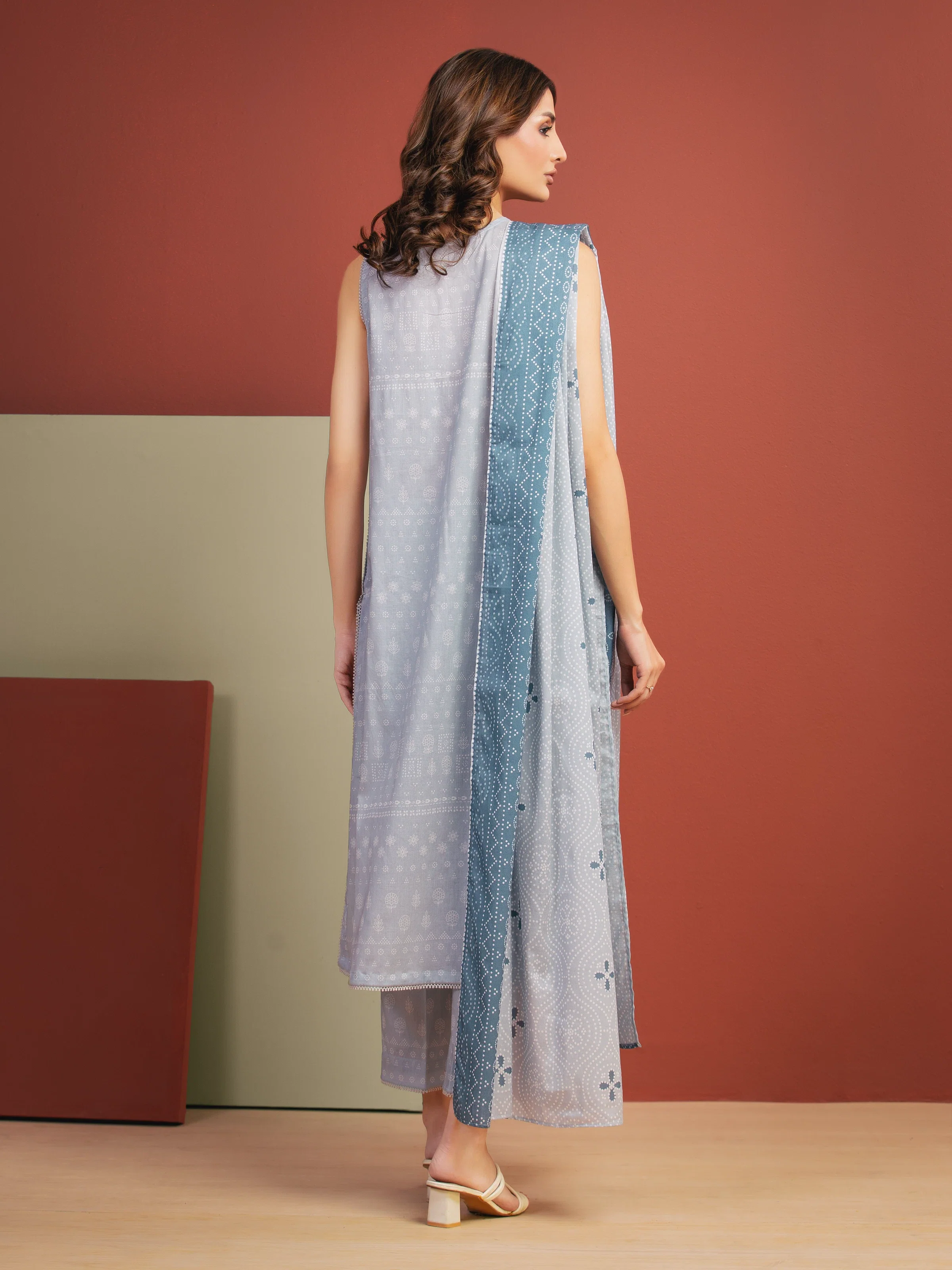 Unstitched Printed Lawn Suit - EWU5A1-35279-3P - Image 5