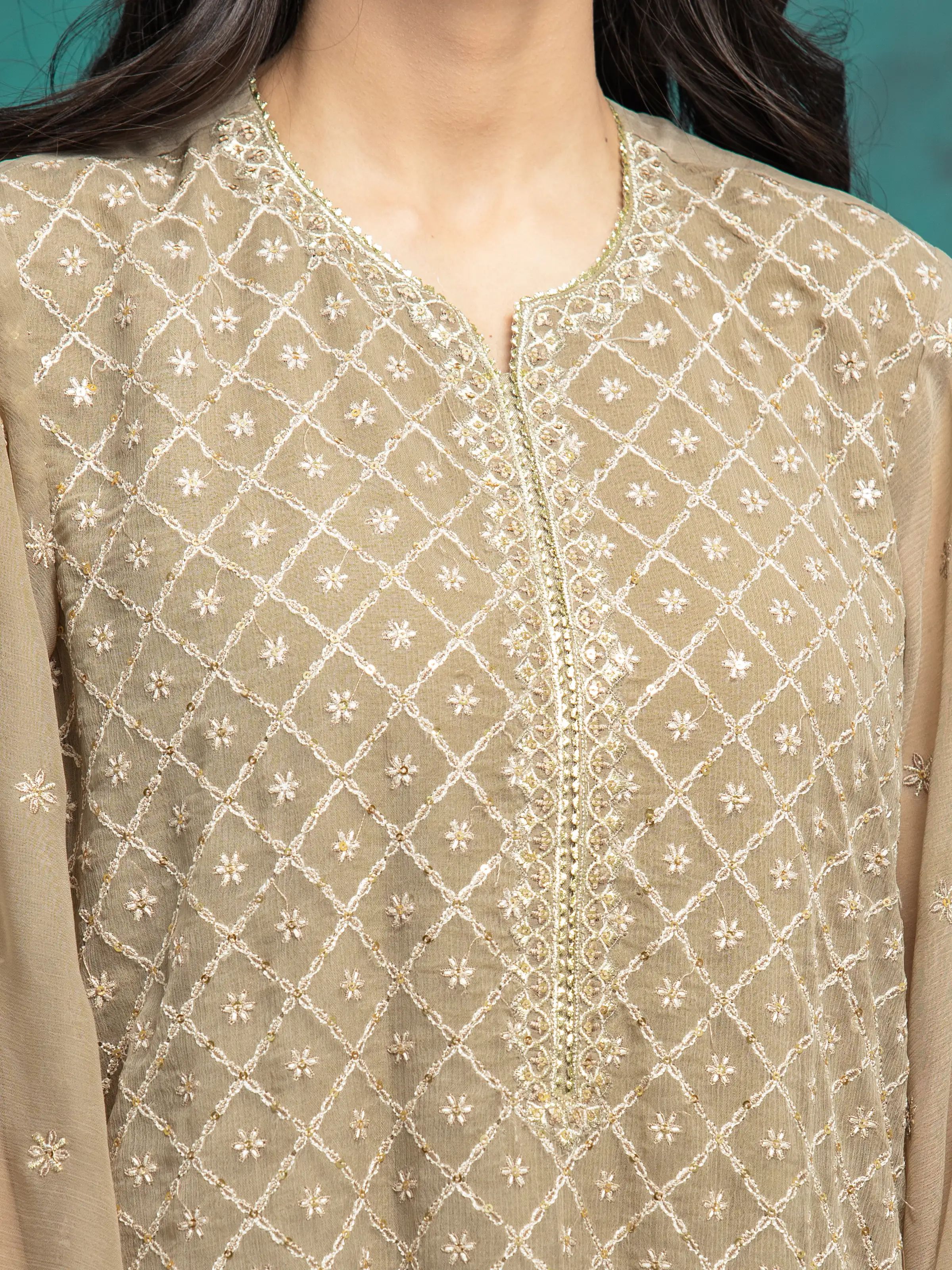 Unstitched Embroidered Chiffon Suit - EWU24V5-30320-3P - Image 4