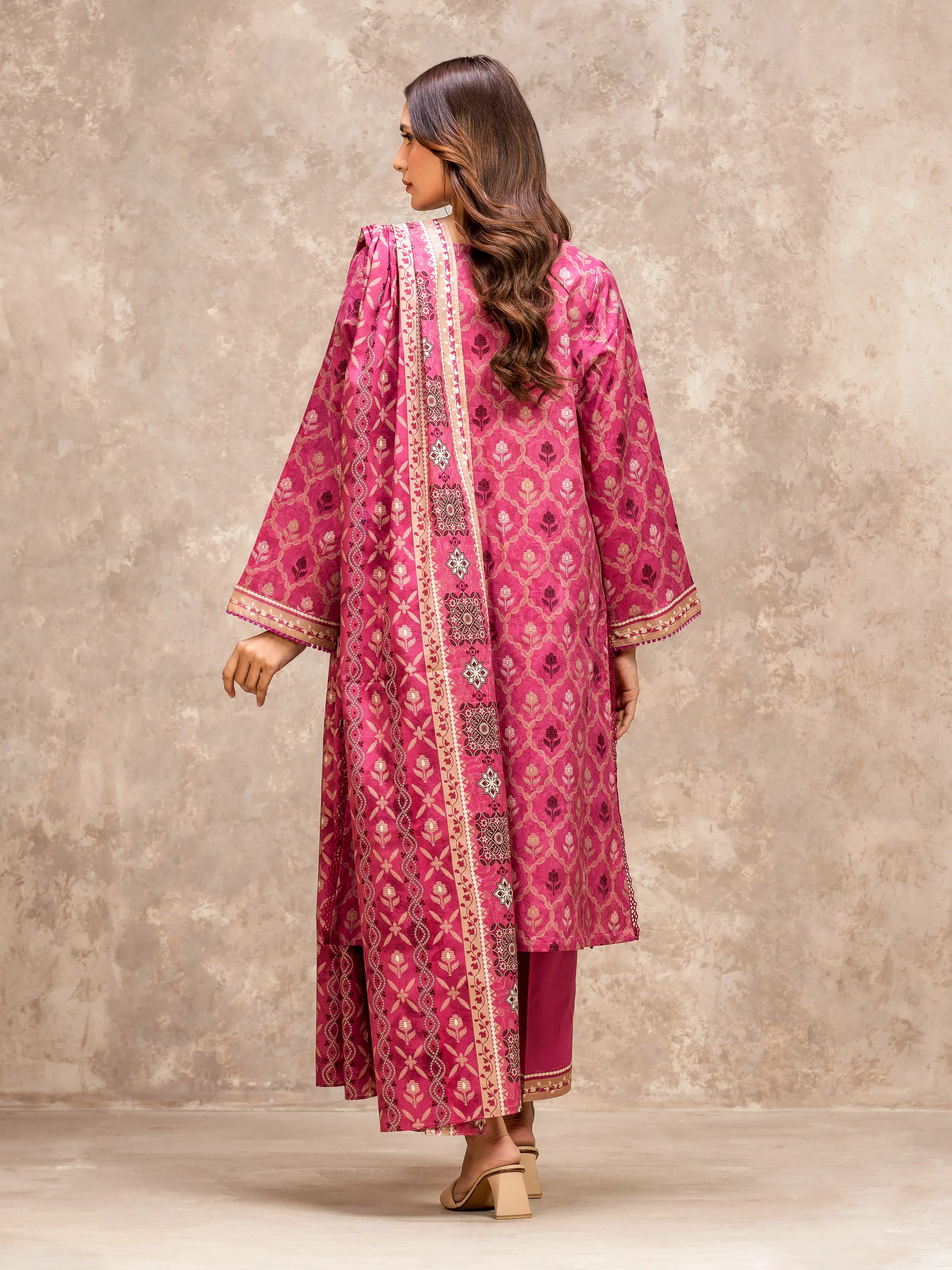 Unstitched Printed Lawn Suit - EWU6A1-36523-3P - Image 6