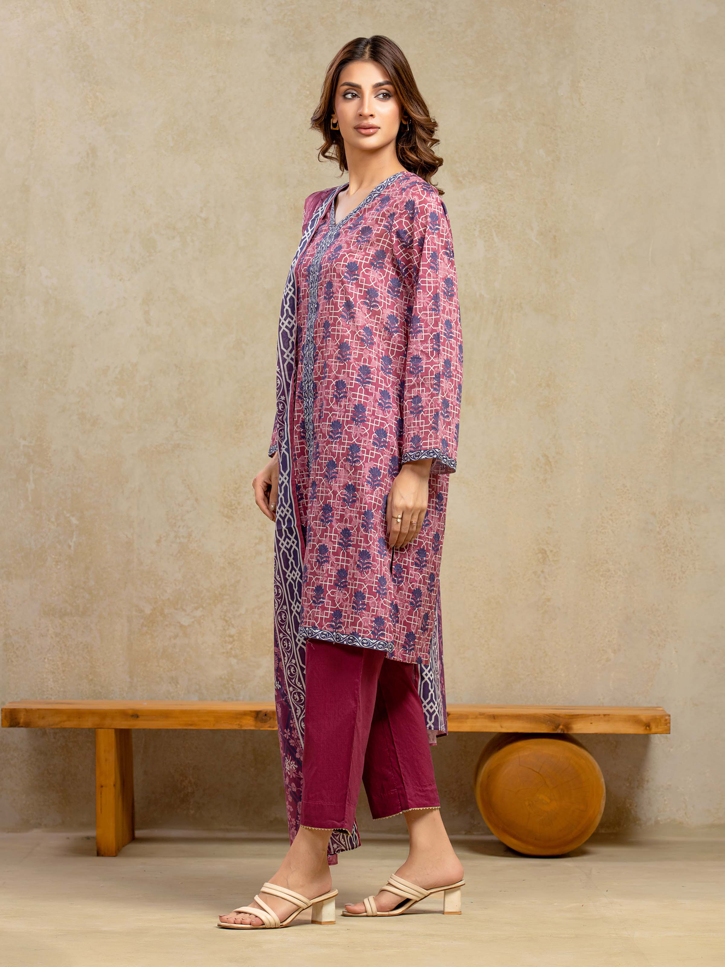 Unstitched Printed Khaddar Suit - EWU5A3-35947-3P - Image 5