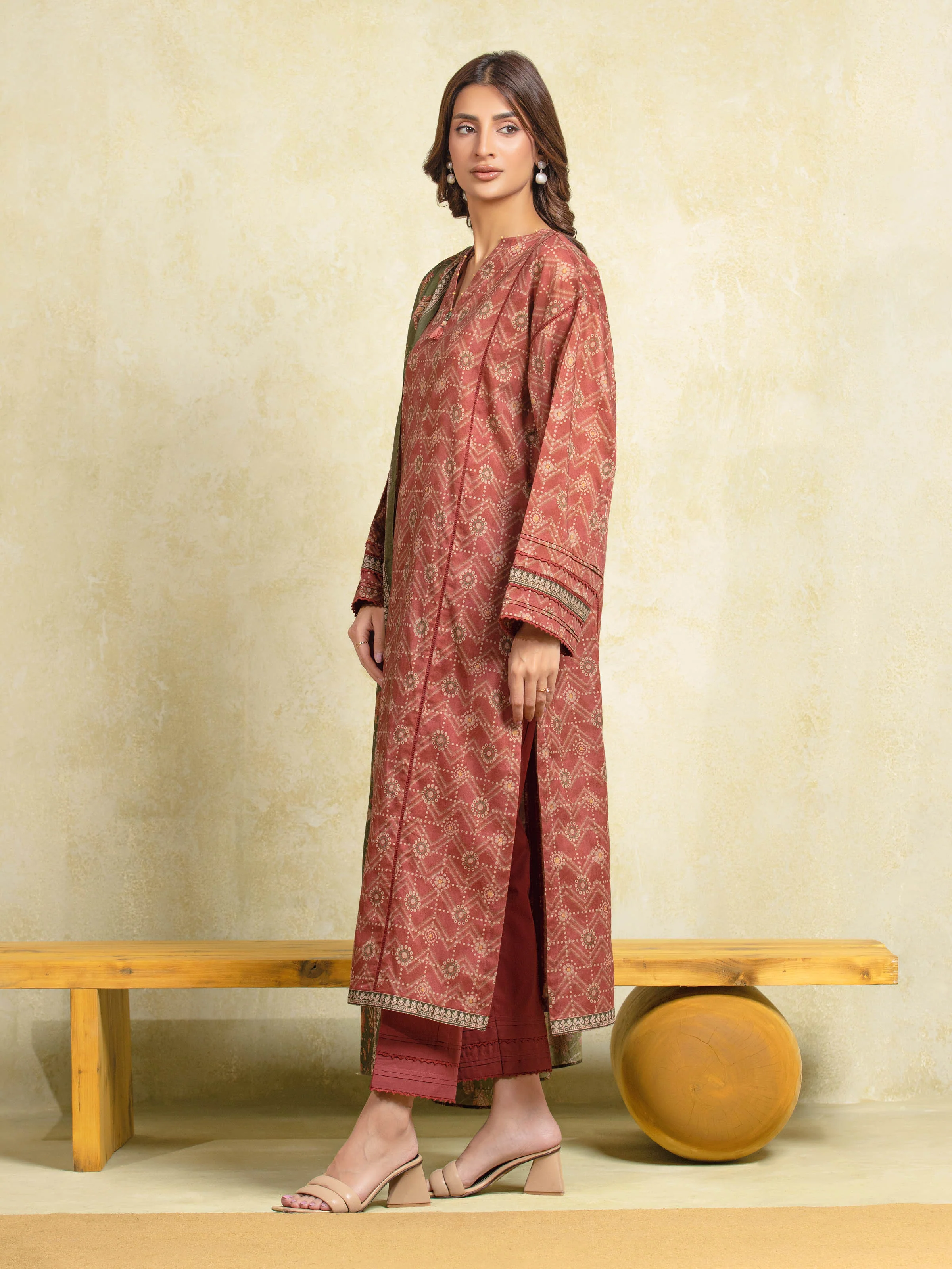 Unstitched Printed Khaddar Suit - EWU5A3-35950-3P - Image 5