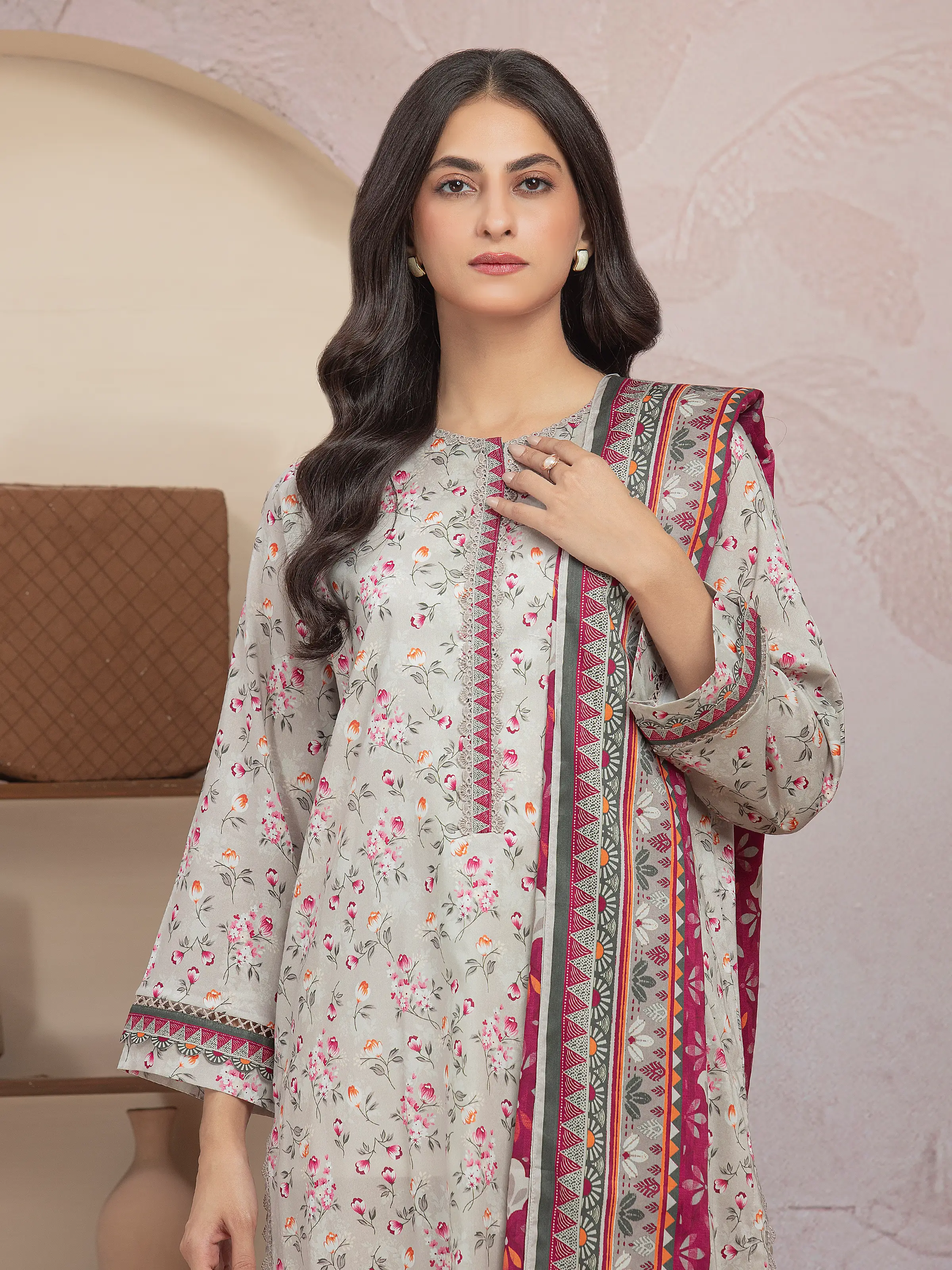 Unstitched Printed Lawn Suit - EWU5A1-35029-3P - Image 3