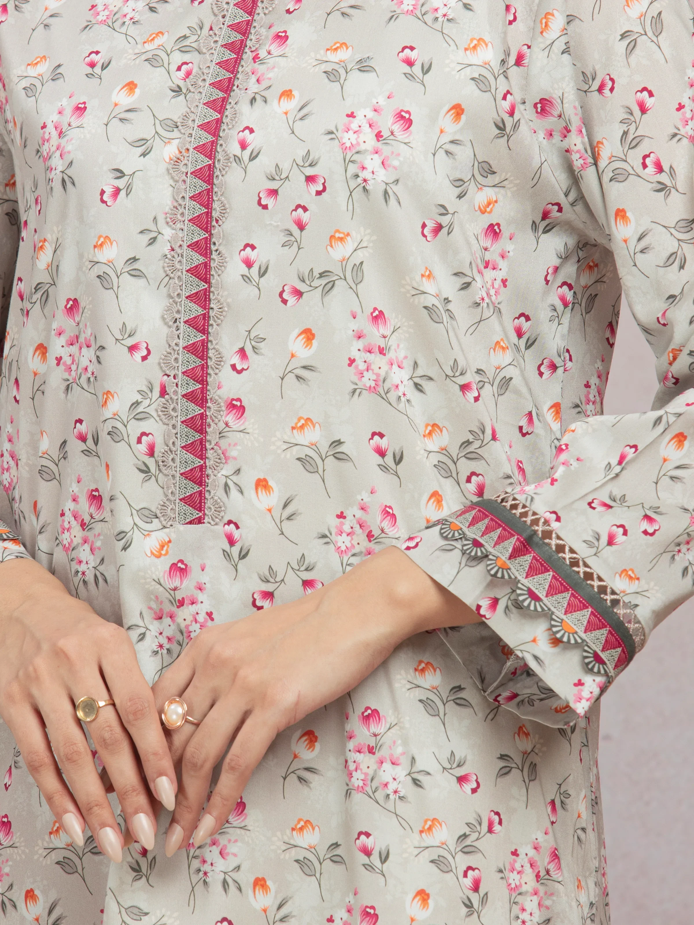 Unstitched Printed Lawn Suit - EWU5A1-35029-3P - Image 5