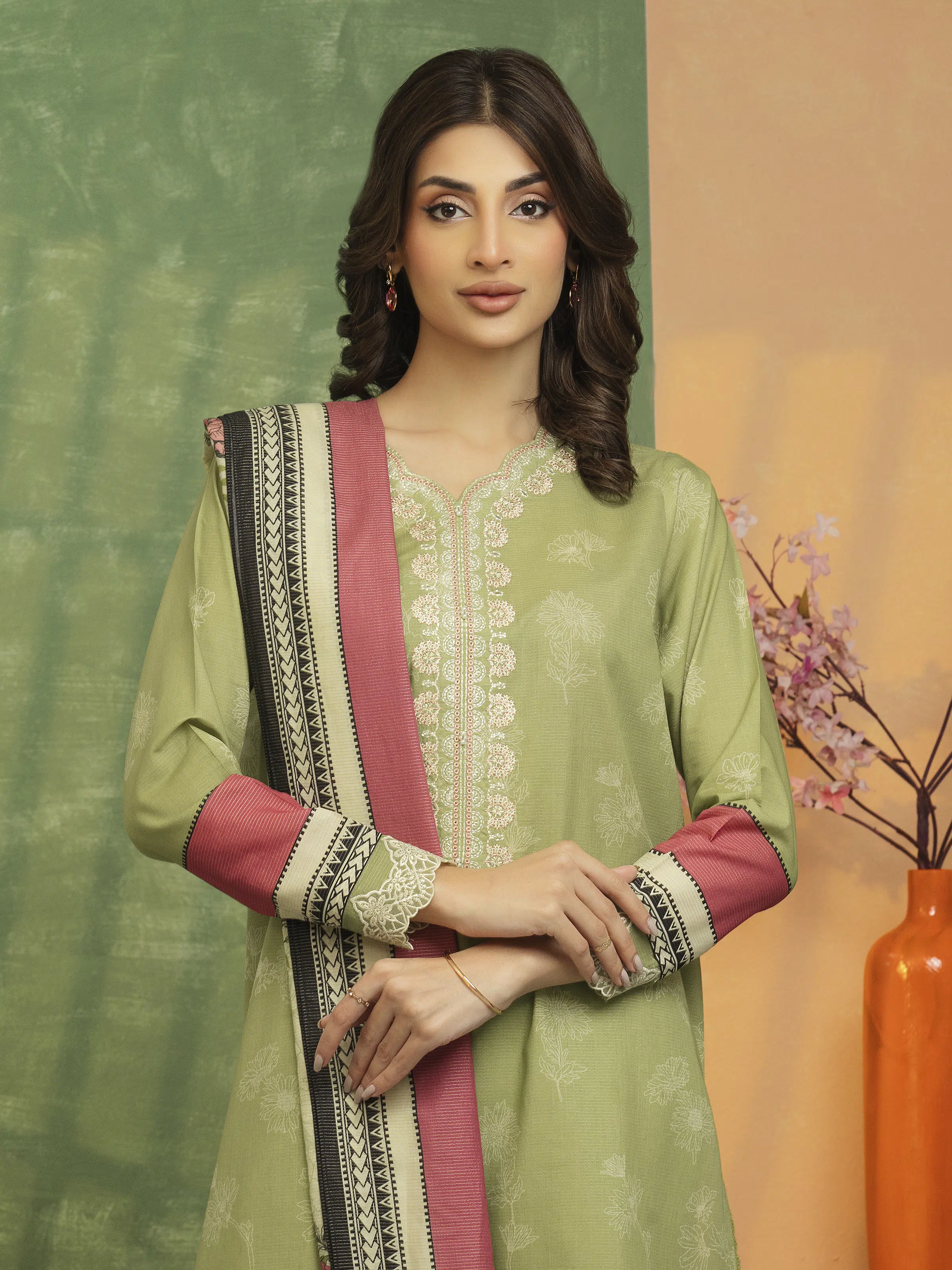 Unstitched Embroidered Zari Lawn Suit - EWU5V1-31194-3P - Image 3