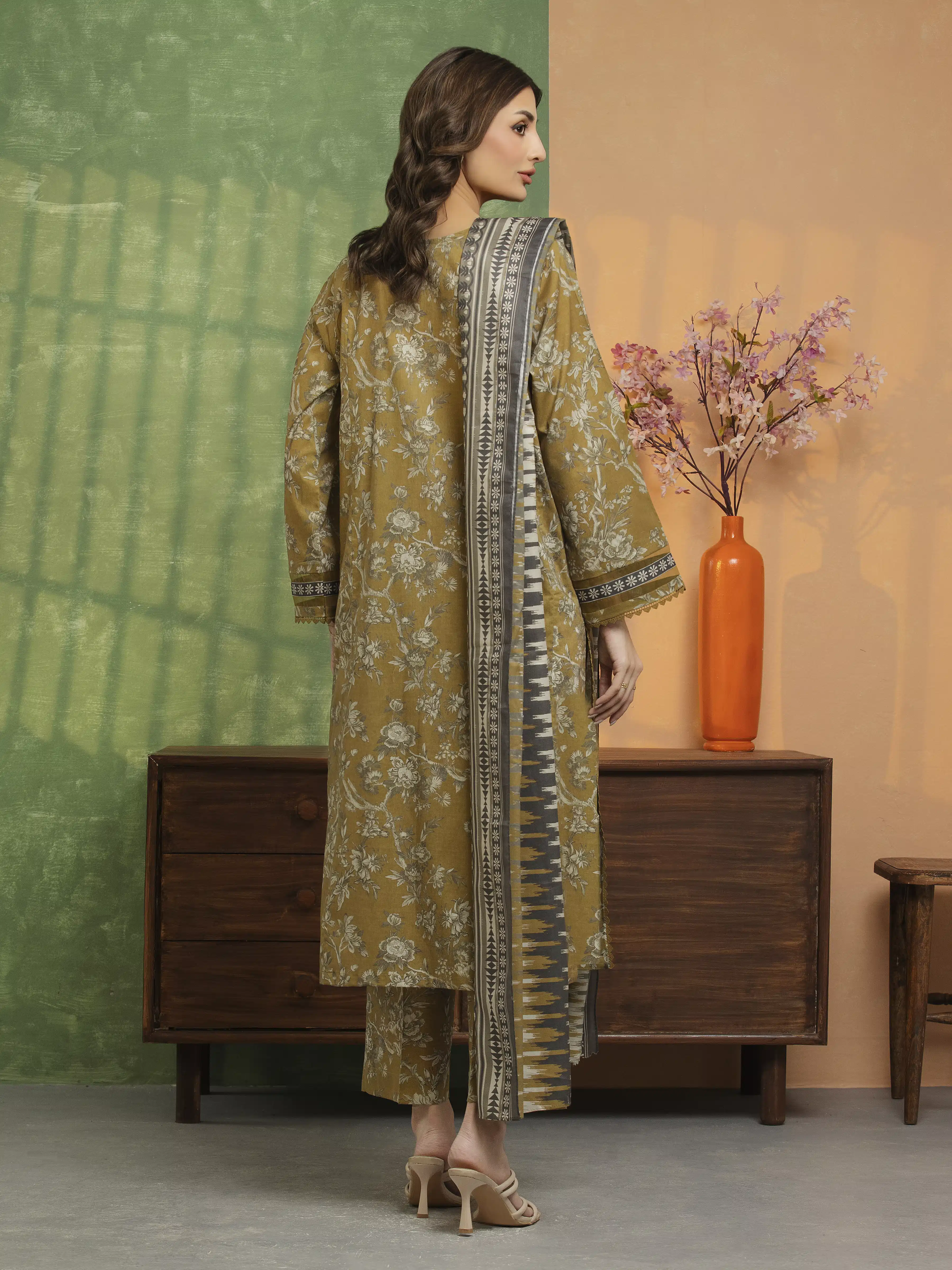 Unstitched Printed Khaddar Suit - EWU5A3-36109-3P - Image 5