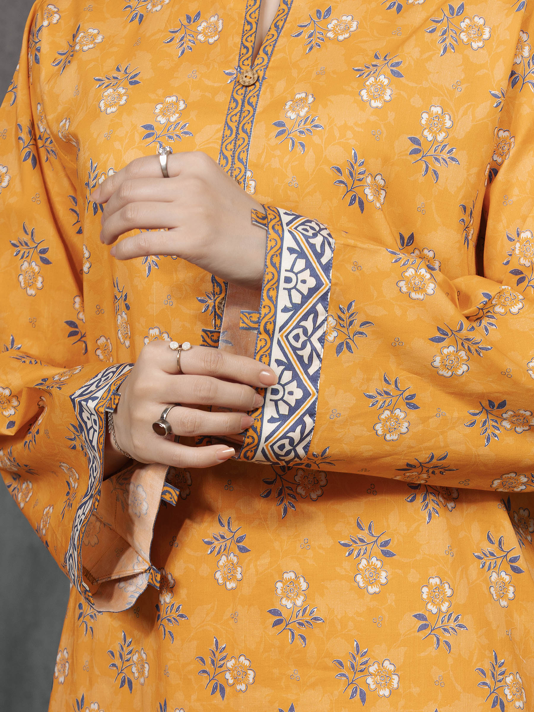 Unstitched Printed Cambric Suit - EWU5A2-35817-3P - Image 3