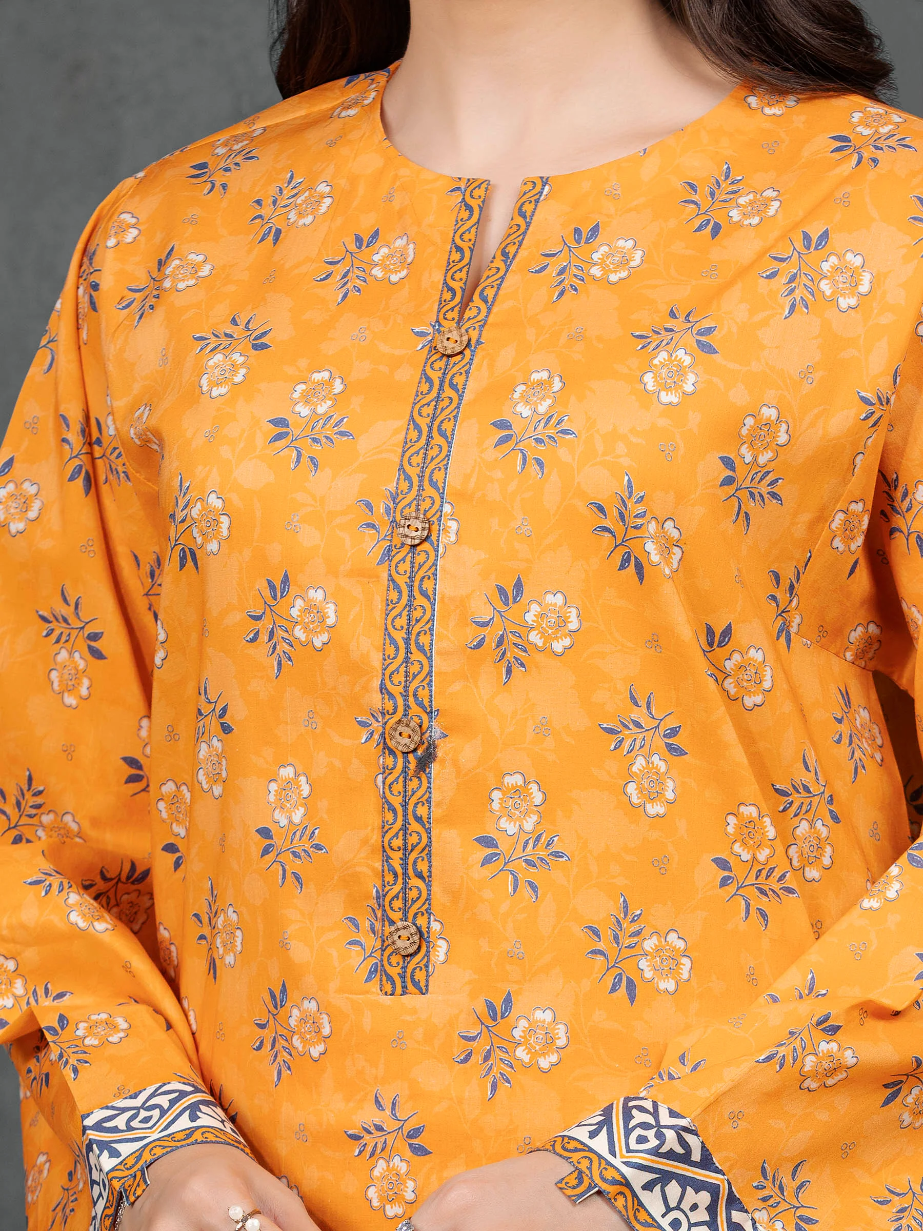 Unstitched Printed Cambric Suit - EWU5A2-35817-3P - Image 4