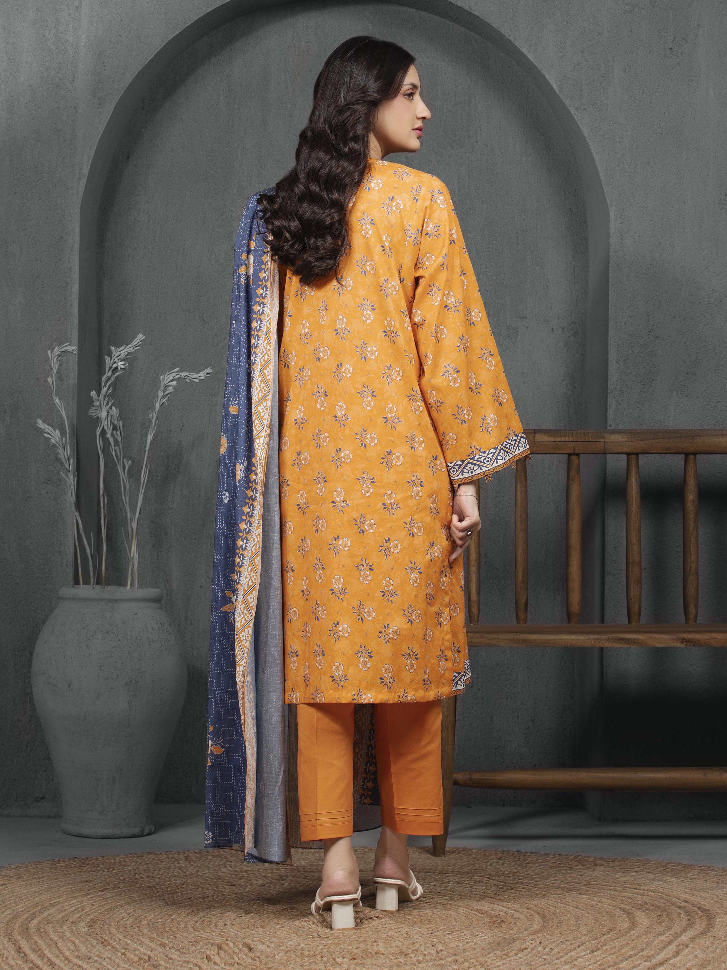 Unstitched Printed Cambric Suit - EWU5A2-35817-3P - Image 6