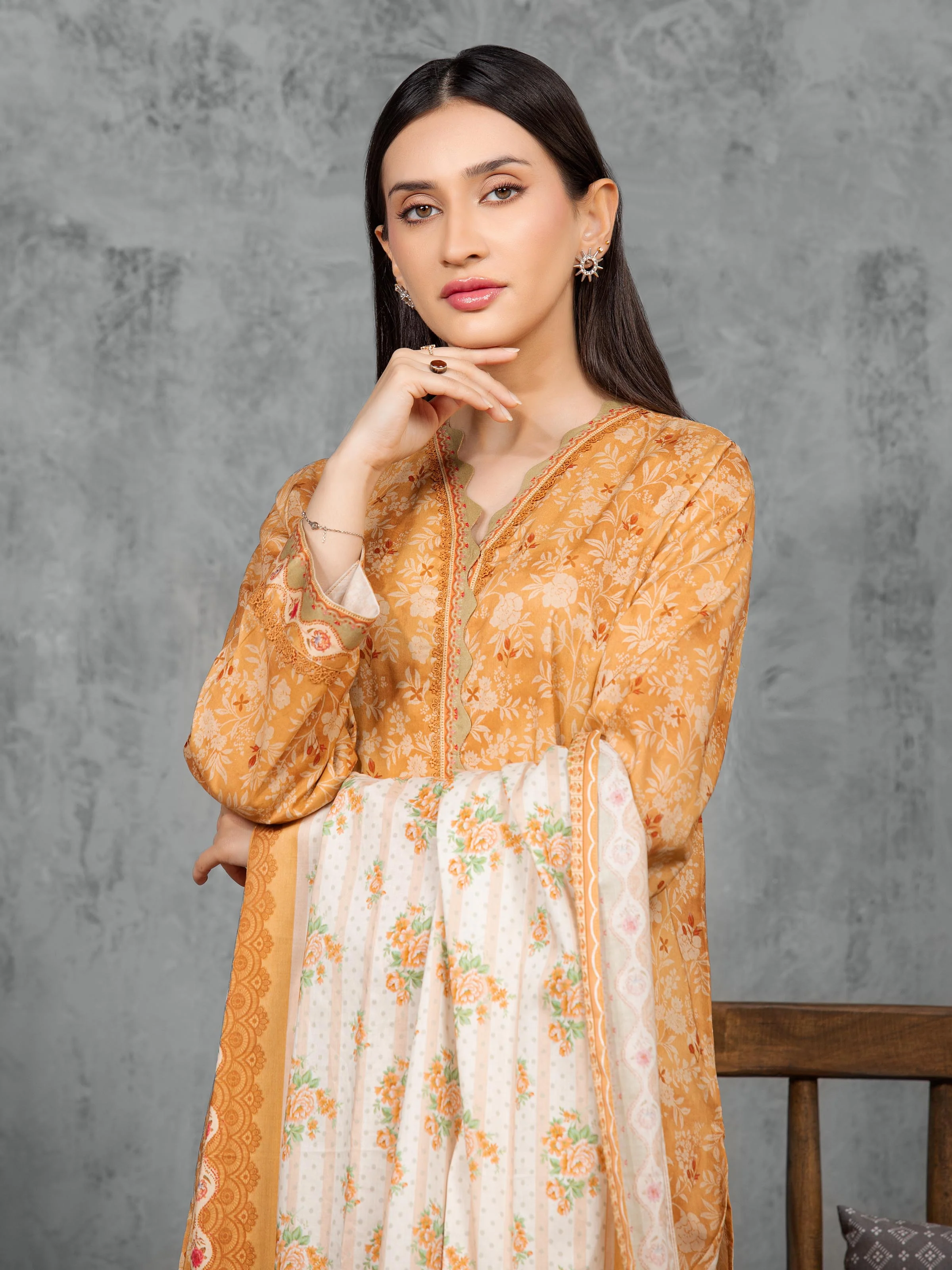 Unstitched Printed Cambric Suit - EWU5A2-35841-3P - Image 2