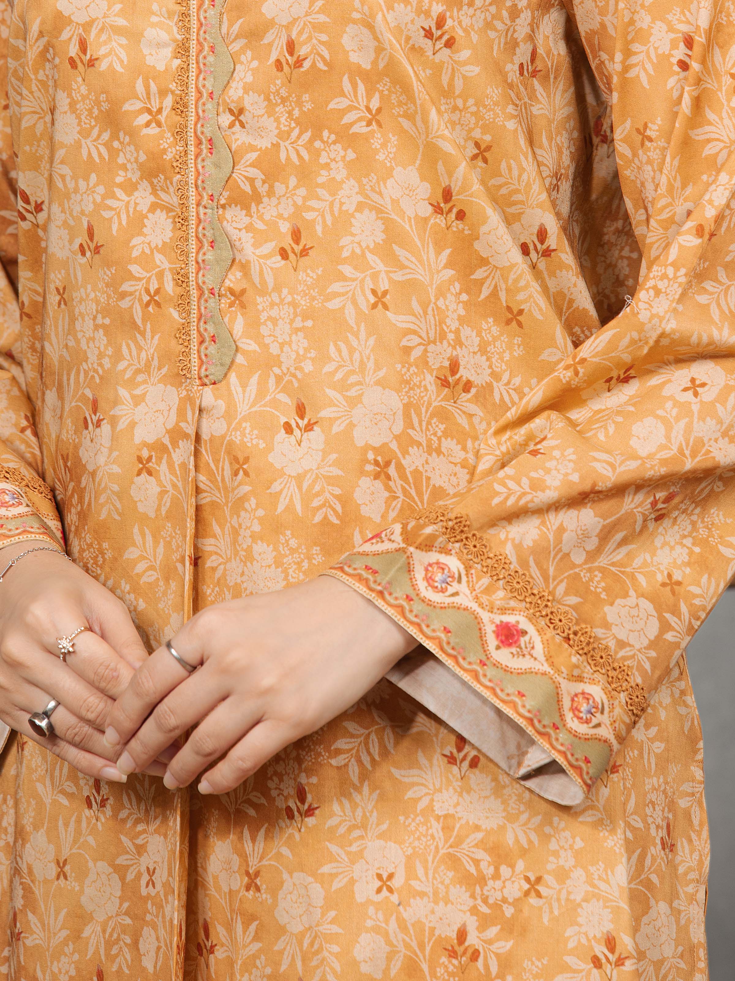Unstitched Printed Cambric Suit - EWU5A2-35841-3P - Image 4