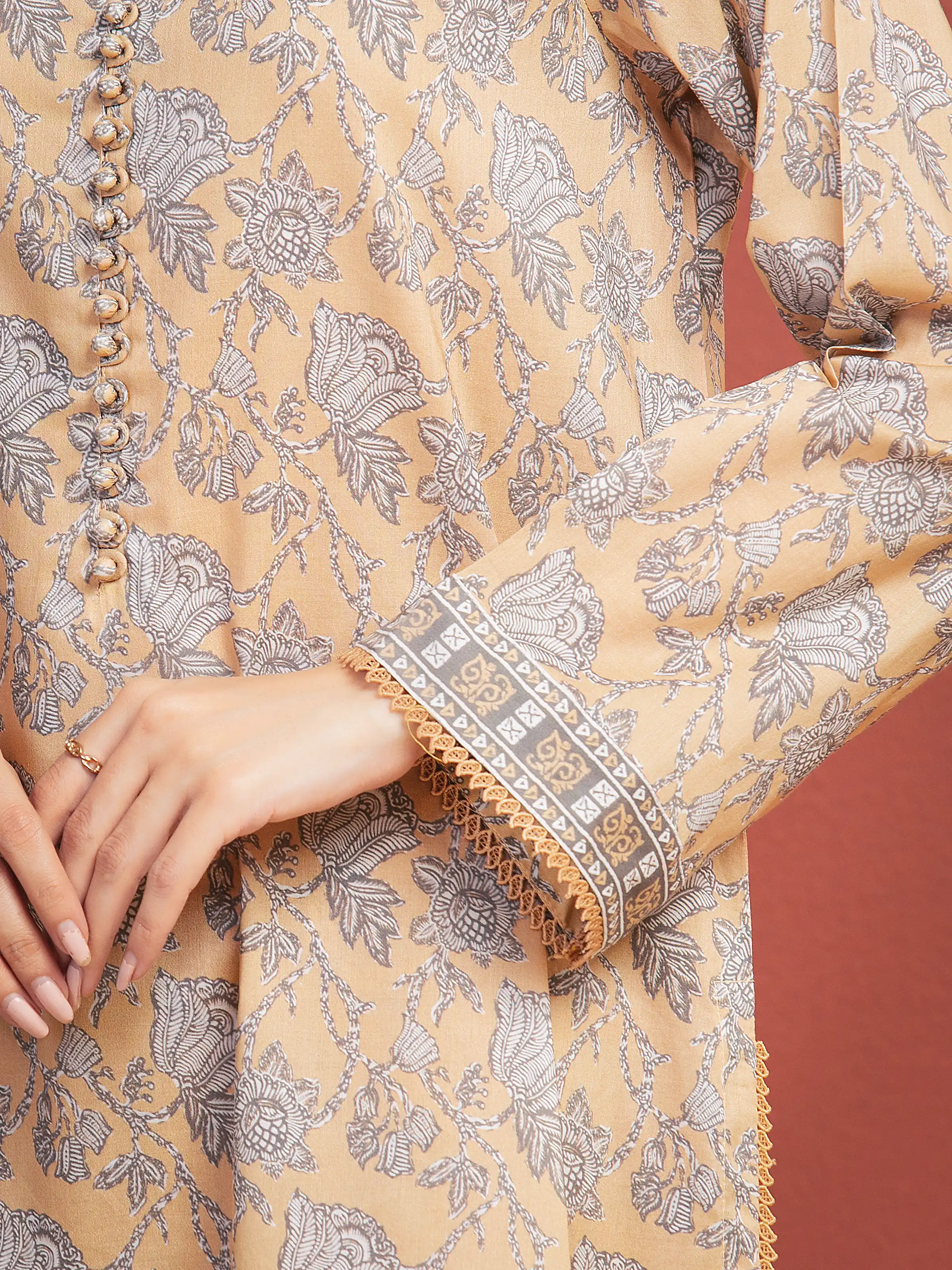Unstitched Printed Lawn Suit - EWU5A1-35327-3P - Image 4