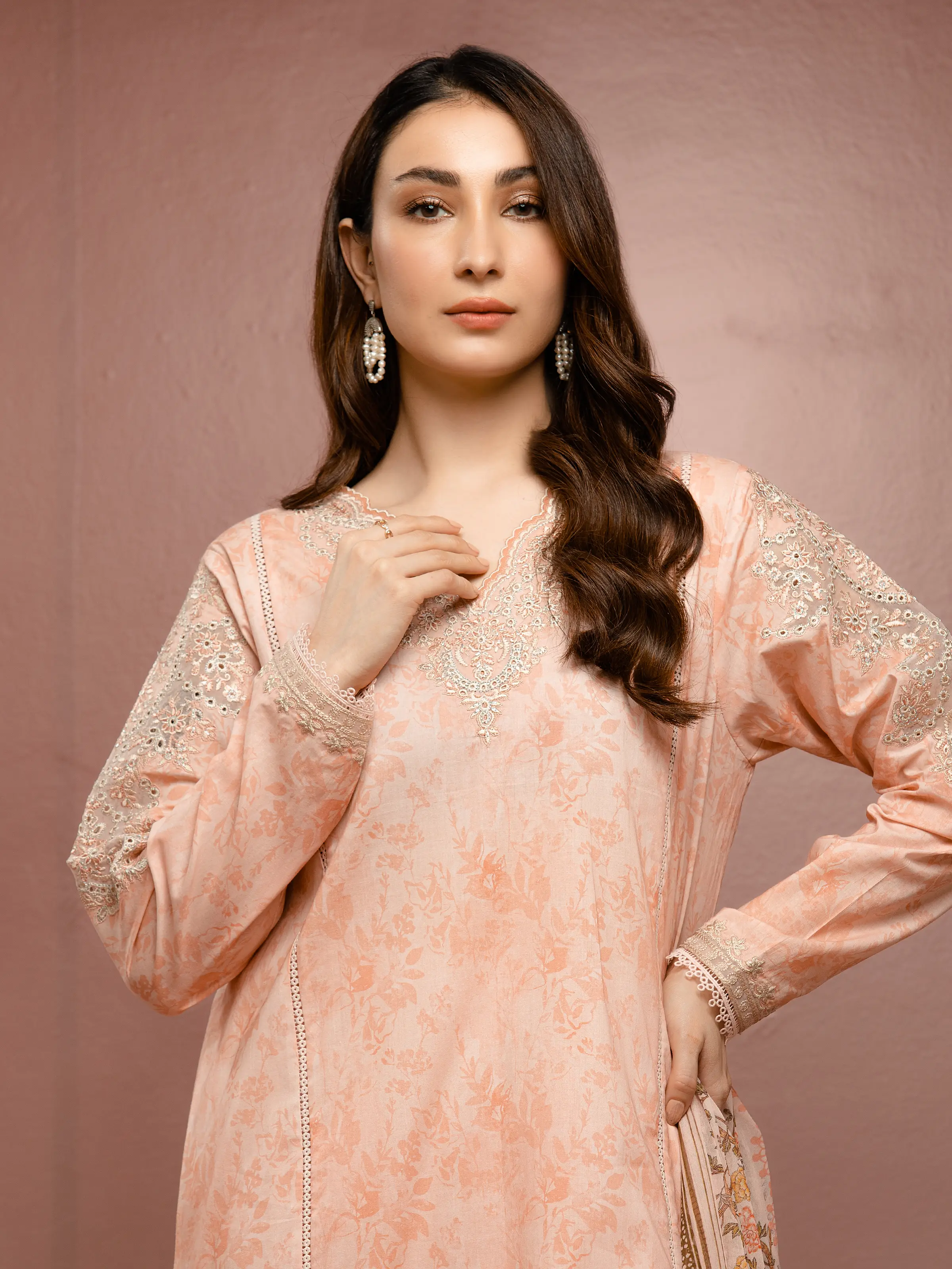 Unstitched Embroidered Cambric Suit - EWU5V2-31053-3P - Image 3