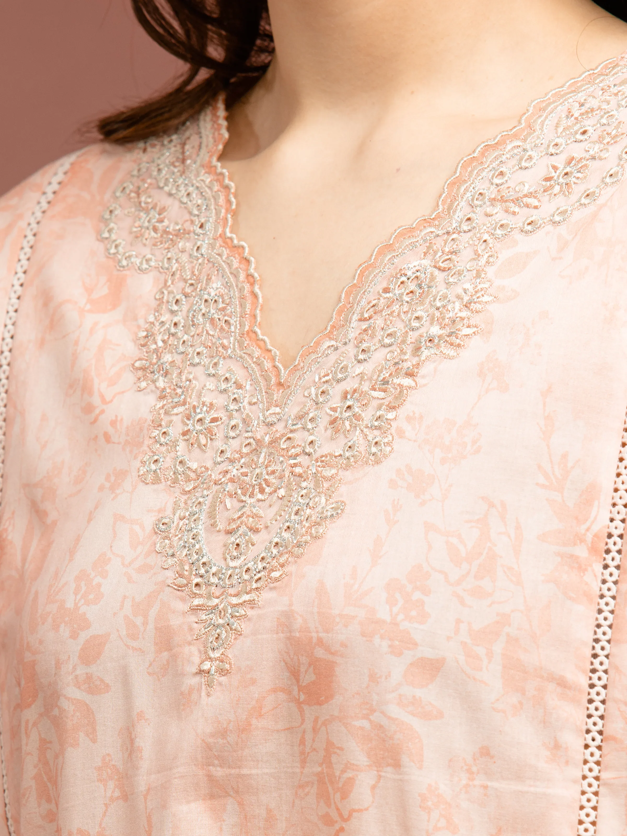 Unstitched Embroidered Cambric Suit - EWU5V2-31053-3P - Image 4