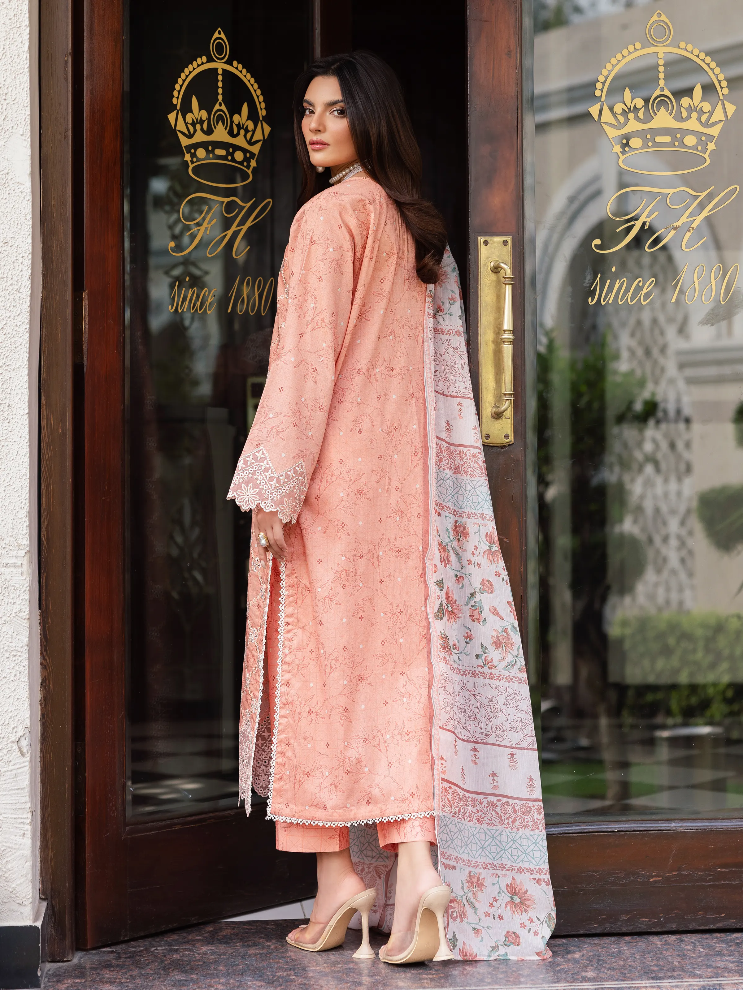 Unstitched Embroidered Lawn Suit - EWU5V1-31400-3P - Image 6
