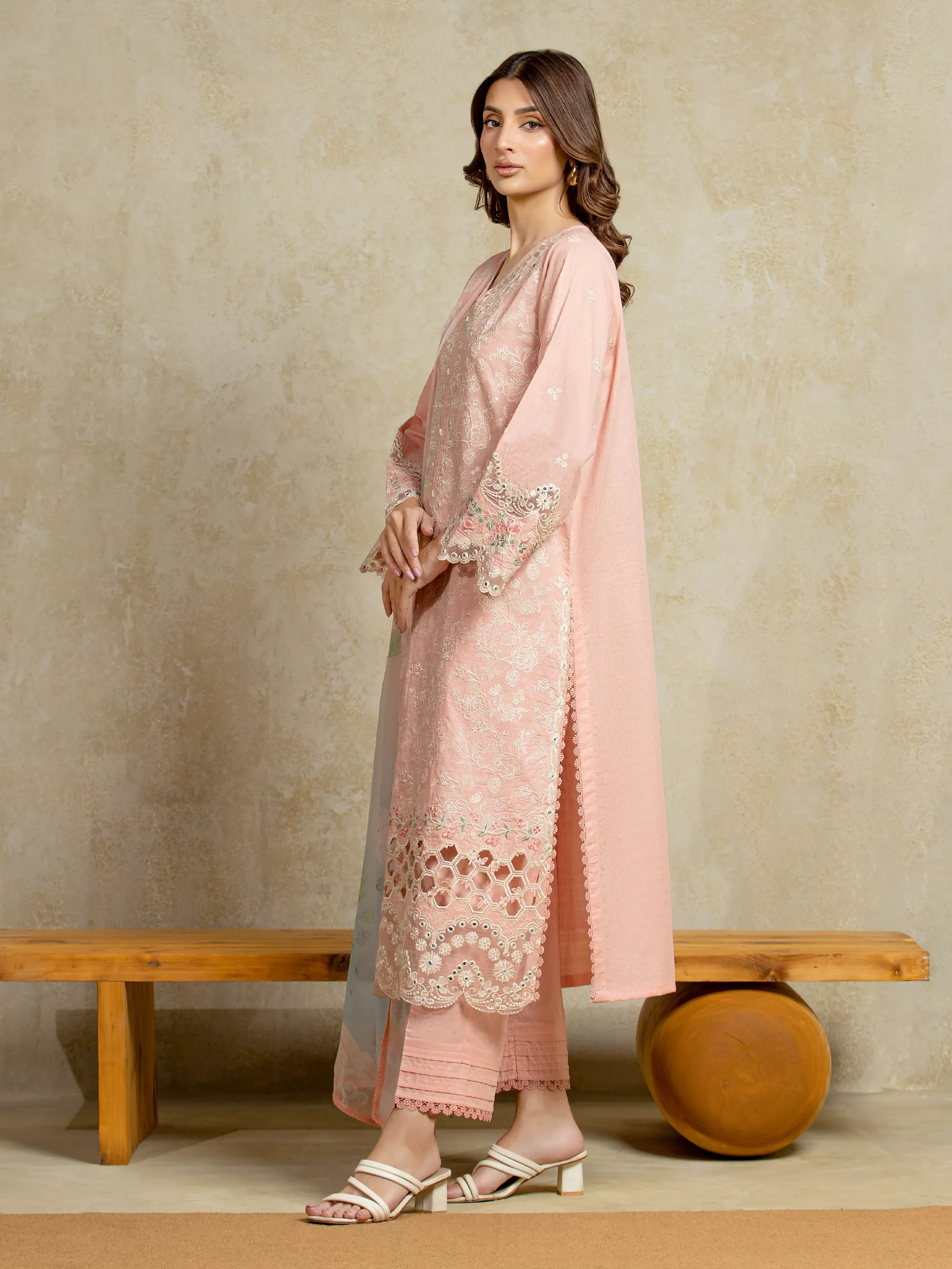 Unstitched Embroidered Lawn Suit - EWU5V1-31704-3P - Image 5