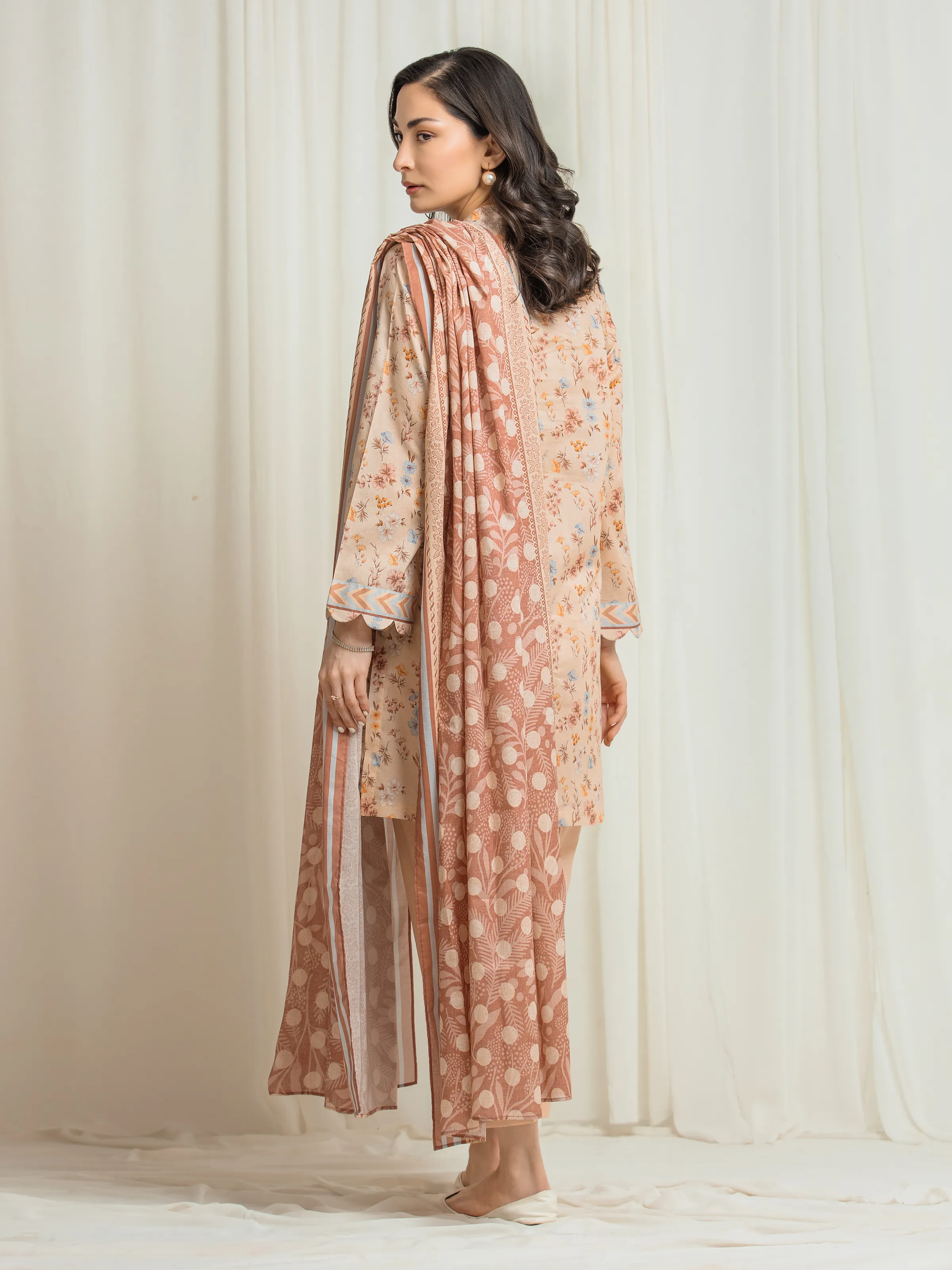 Unstitched Printed Lawn Suit - EWU6A1-36560-3P - Image 6