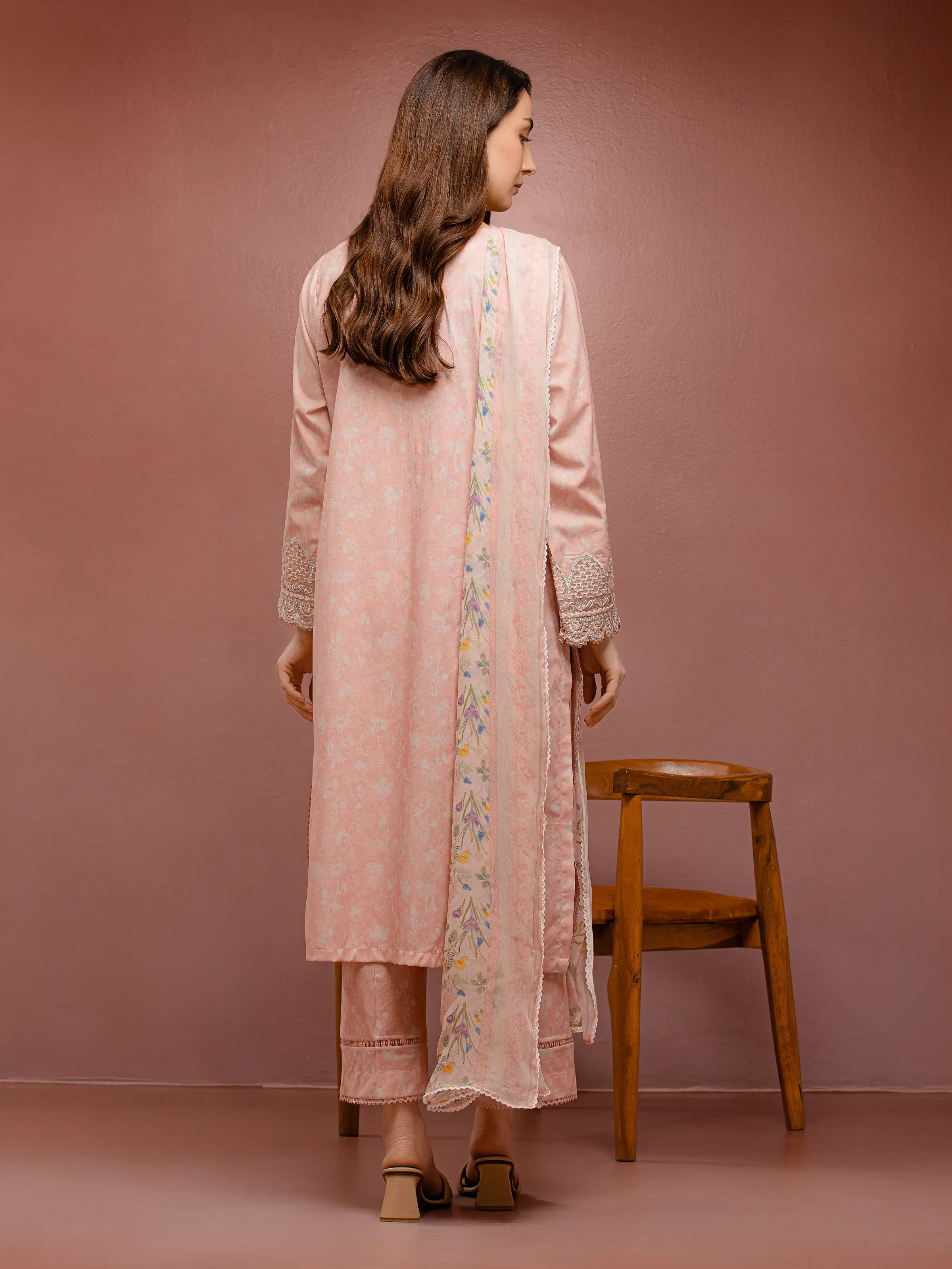 Unstitched Embroidered Cambric Suit - EWU5V2-31073-3P - Image 2