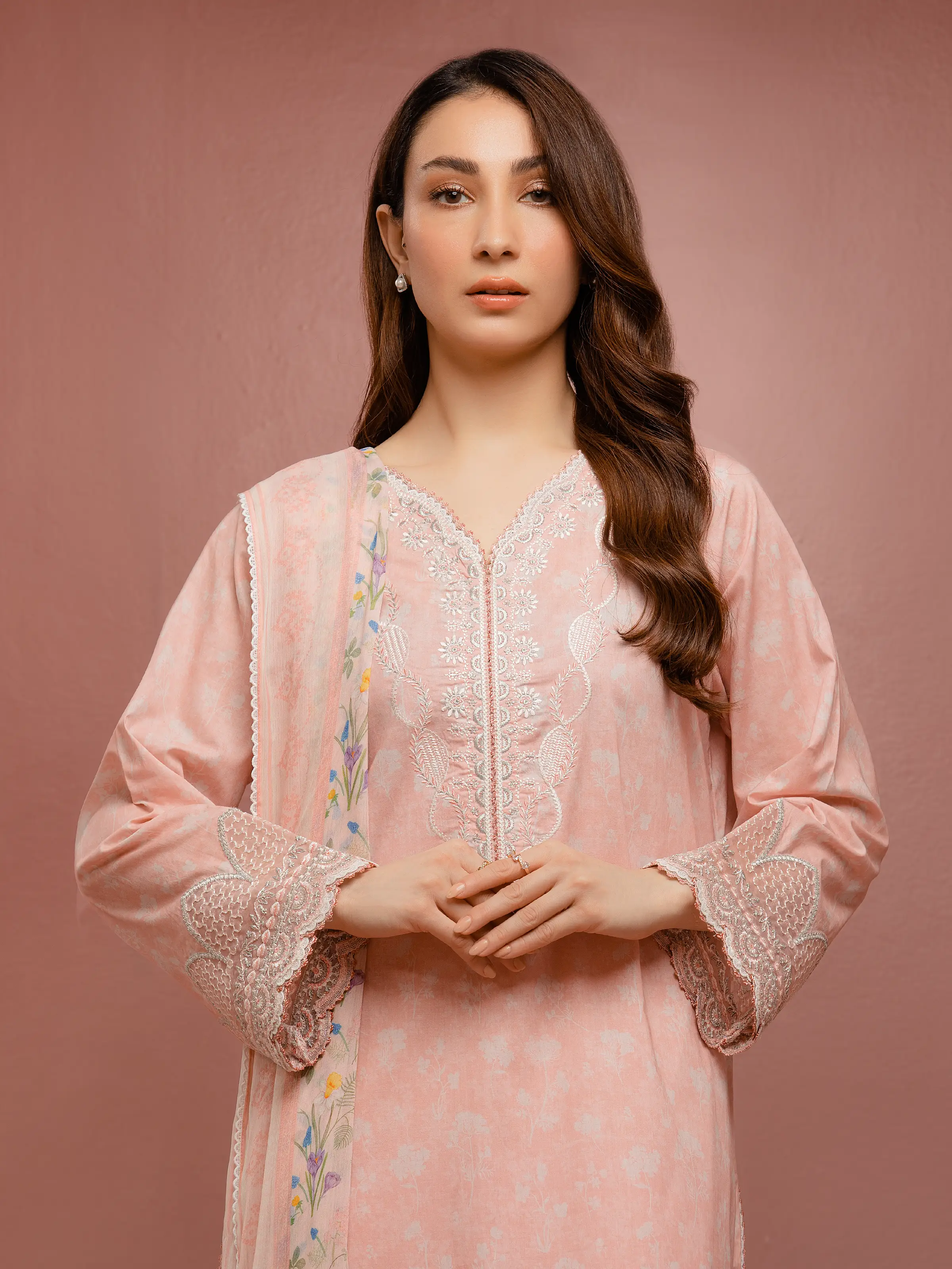 Unstitched Embroidered Cambric Suit - EWU5V2-31073-3P - Image 3