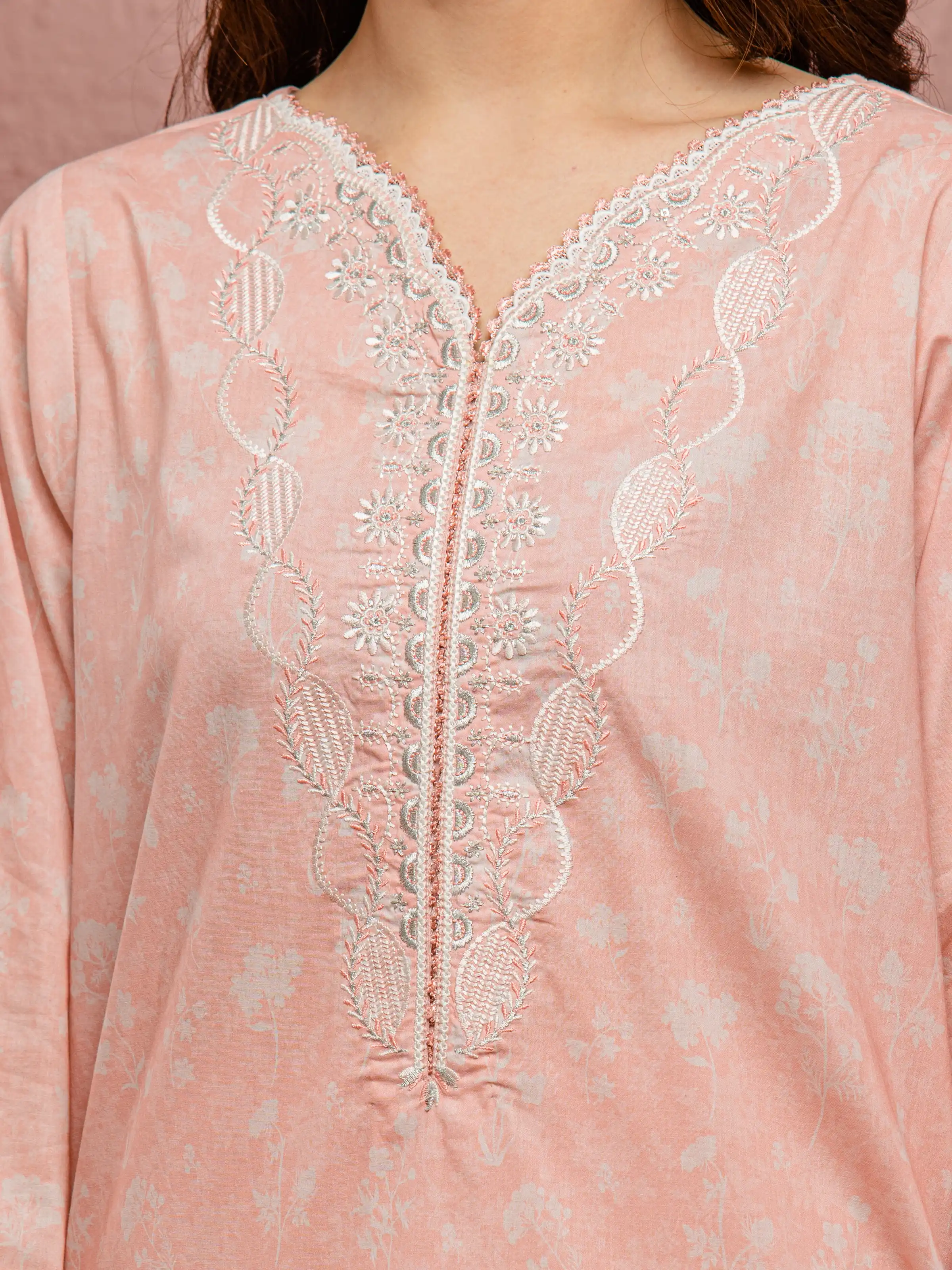 Unstitched Embroidered Cambric Suit - EWU5V2-31073-3P - Image 4