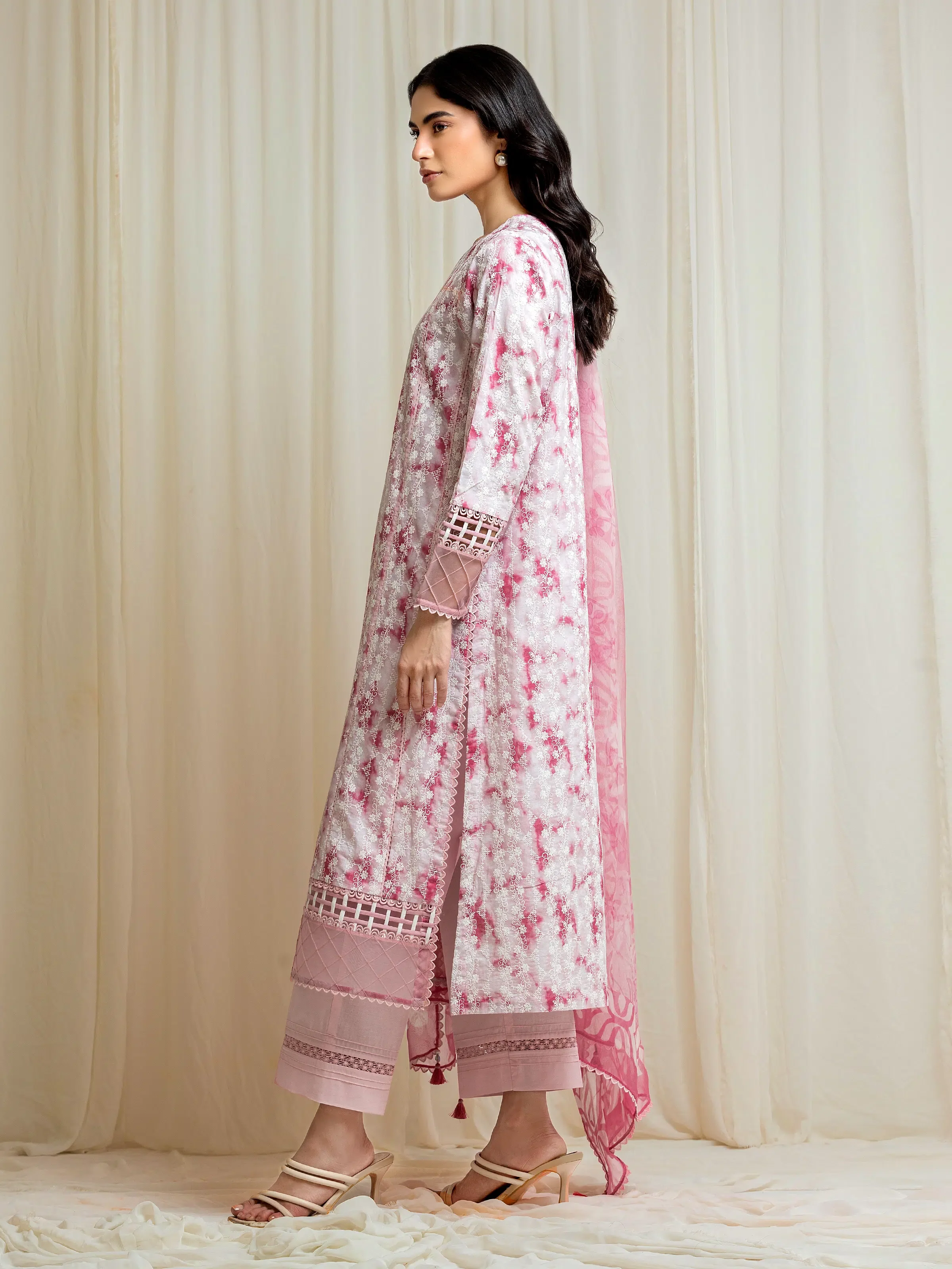 Unstitched Embroidered Cambric Suit - EWU6V2-33504-3P - Image 5
