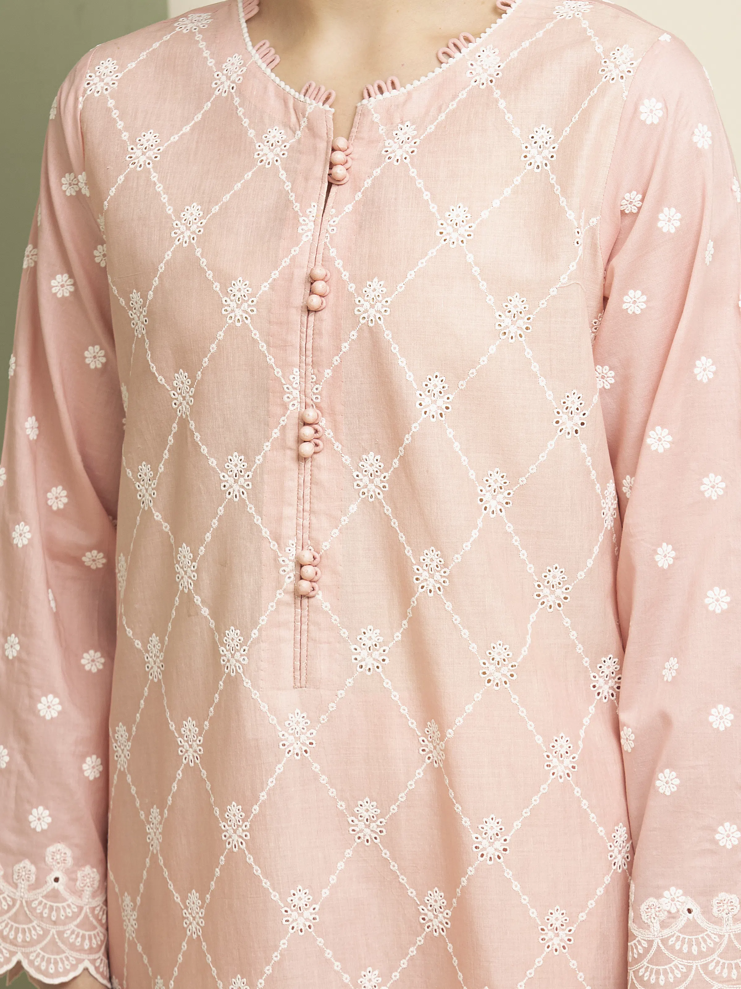 Unstitched Embroidered Cambric Suit - EWU5V2-31022-3P - Image 5