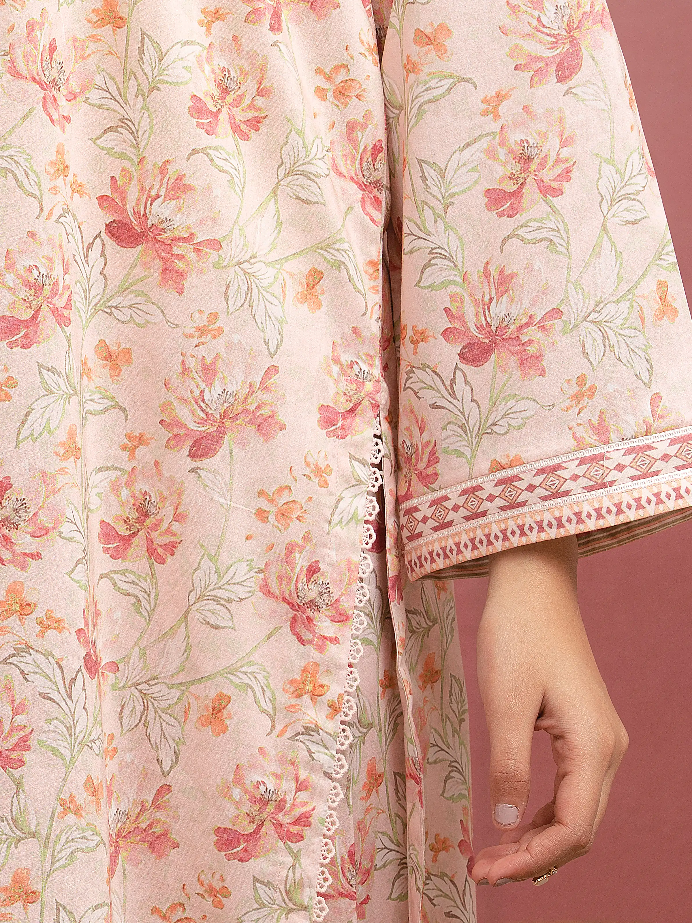 Unstitched Printed Lawn Suit - EWU5A1-35050-3P - Image 4