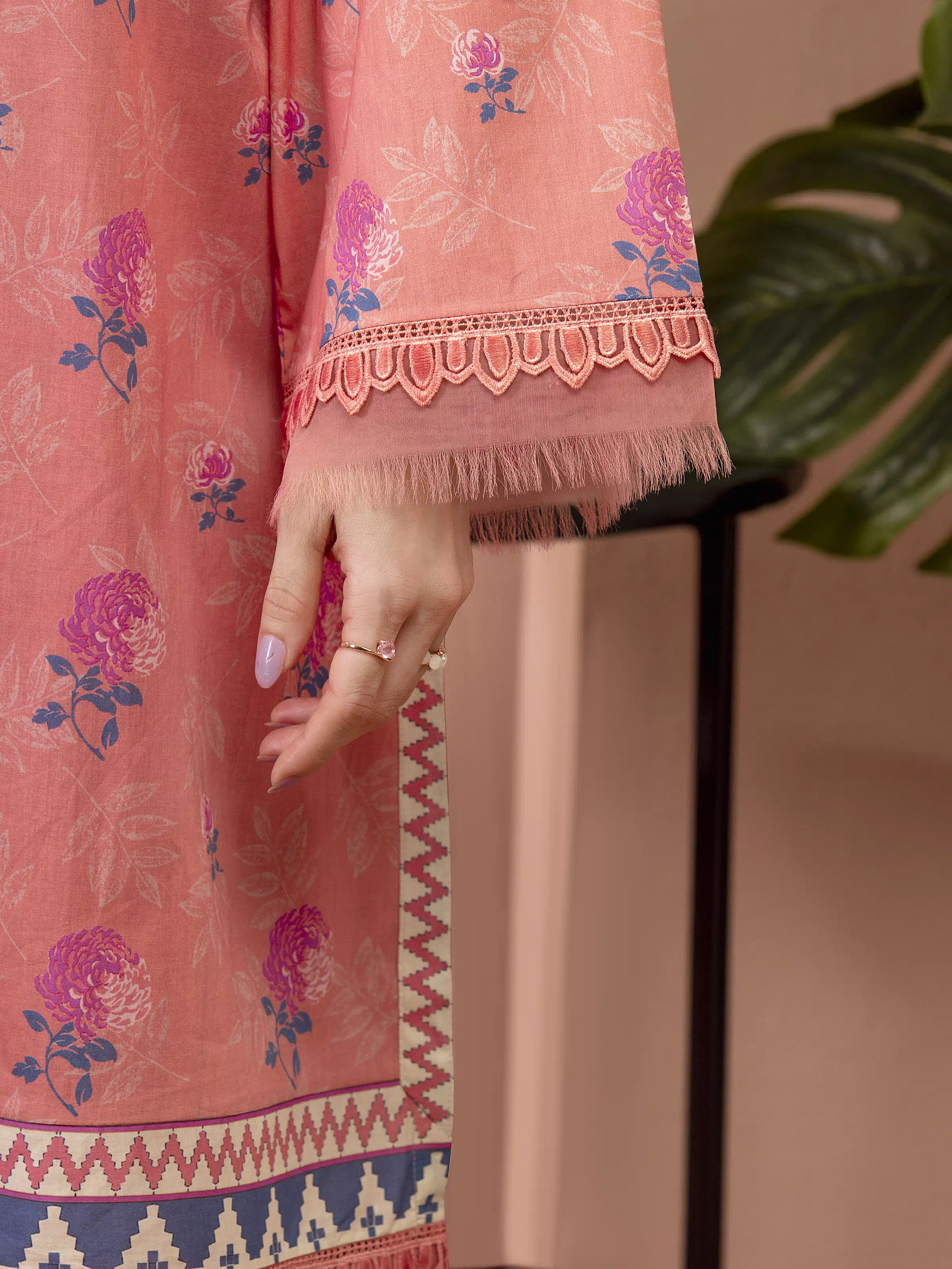 Unstitched Printed Lawn Suit - EWU5A1-35664-3P - Image 5