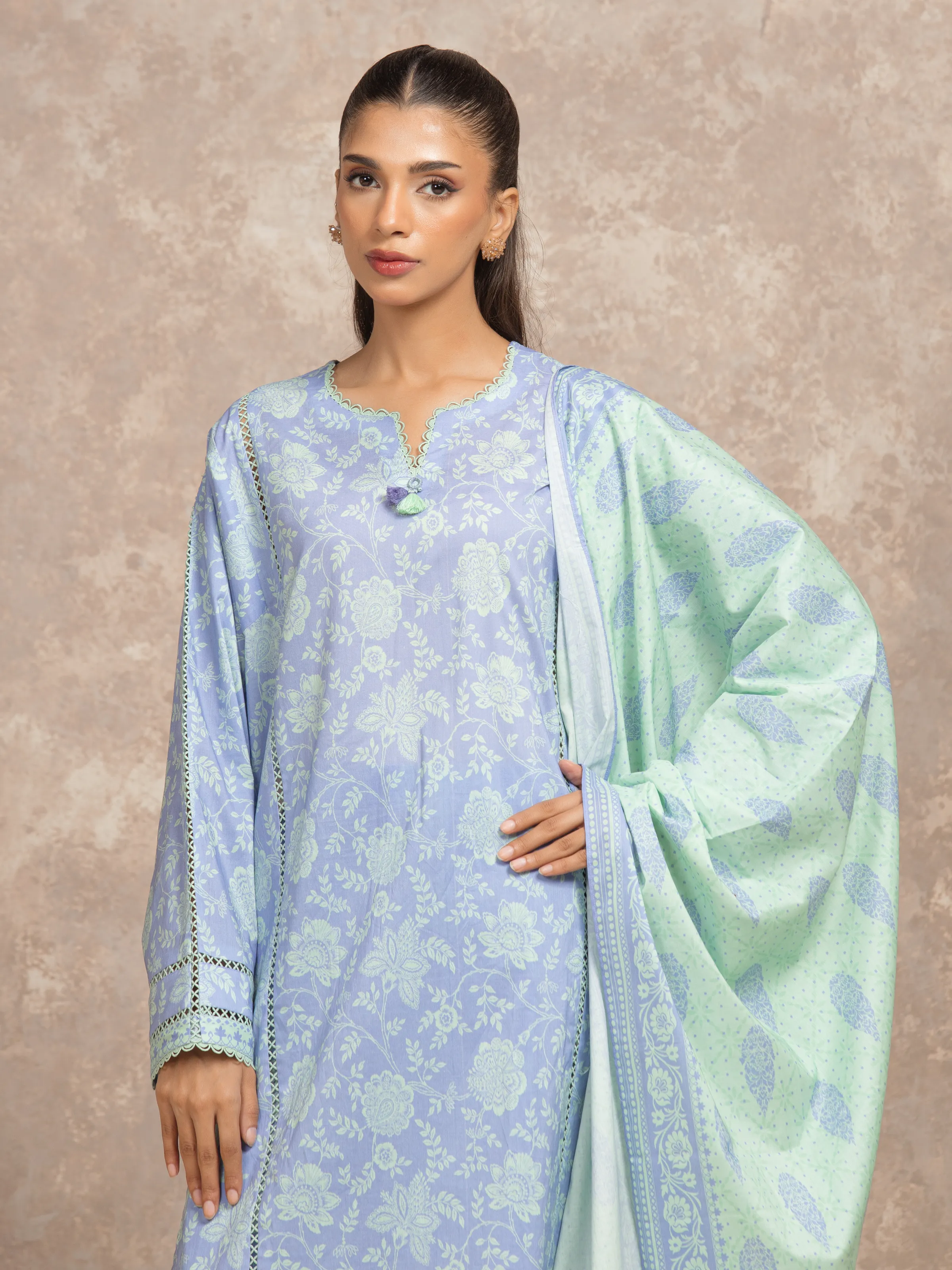 Unstitched Printed Lawn Suit - EWU6A1-36501-3P - Image 2