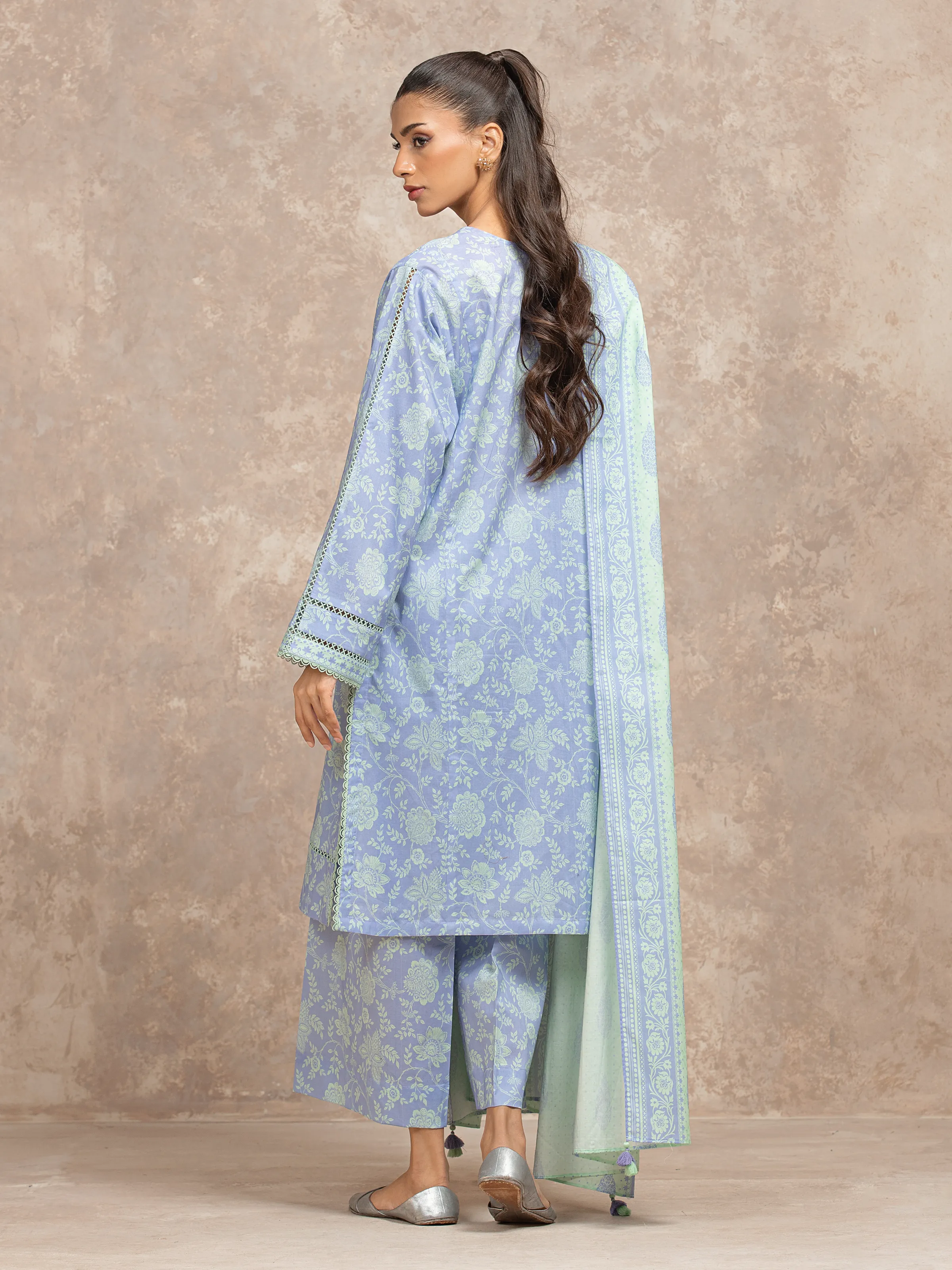 Unstitched Printed Lawn Suit - EWU6A1-36501-3P - Image 6