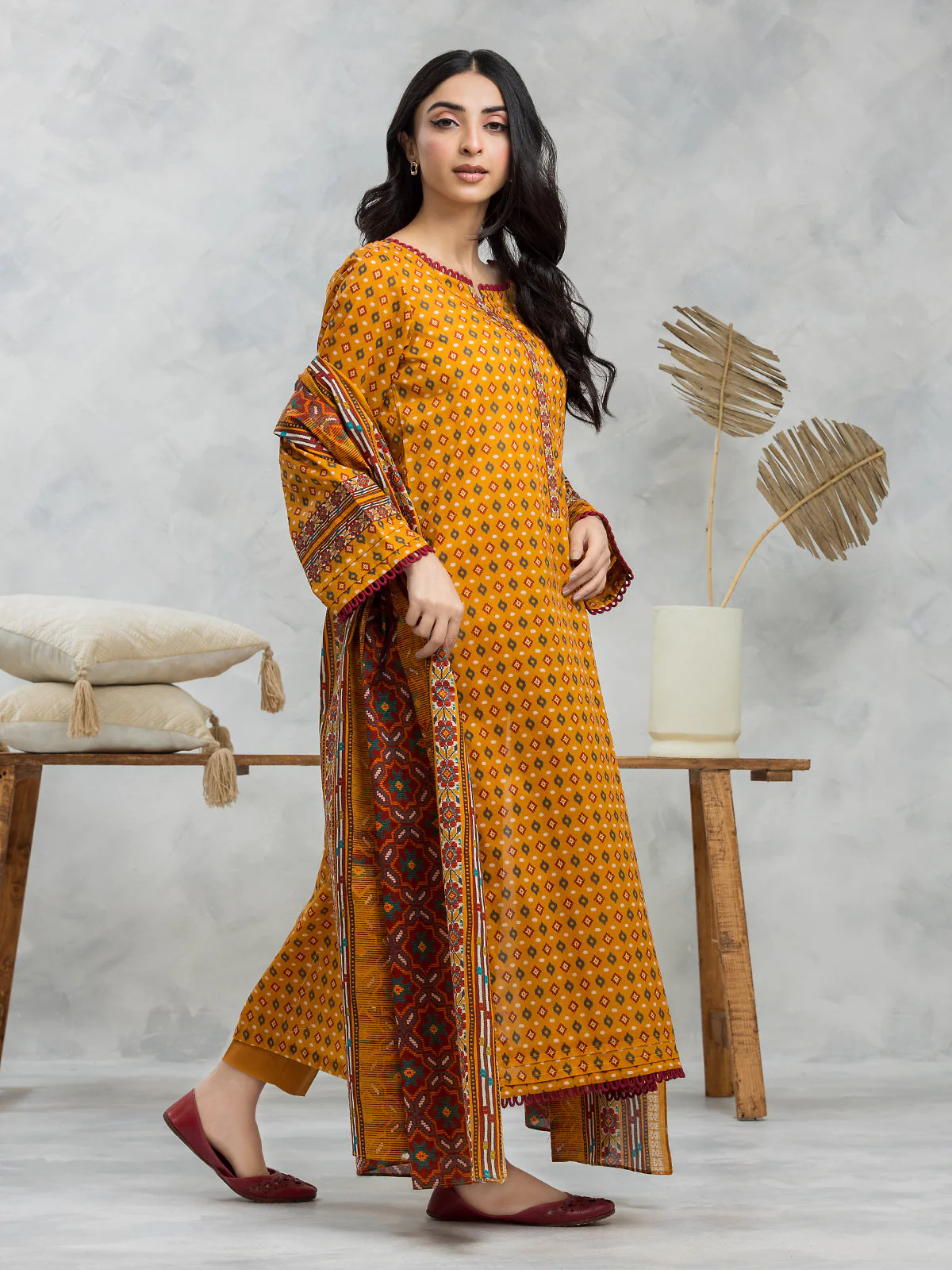 Unstitched Printed Cambric Shirt - EWU24A2-28105S - Image 3