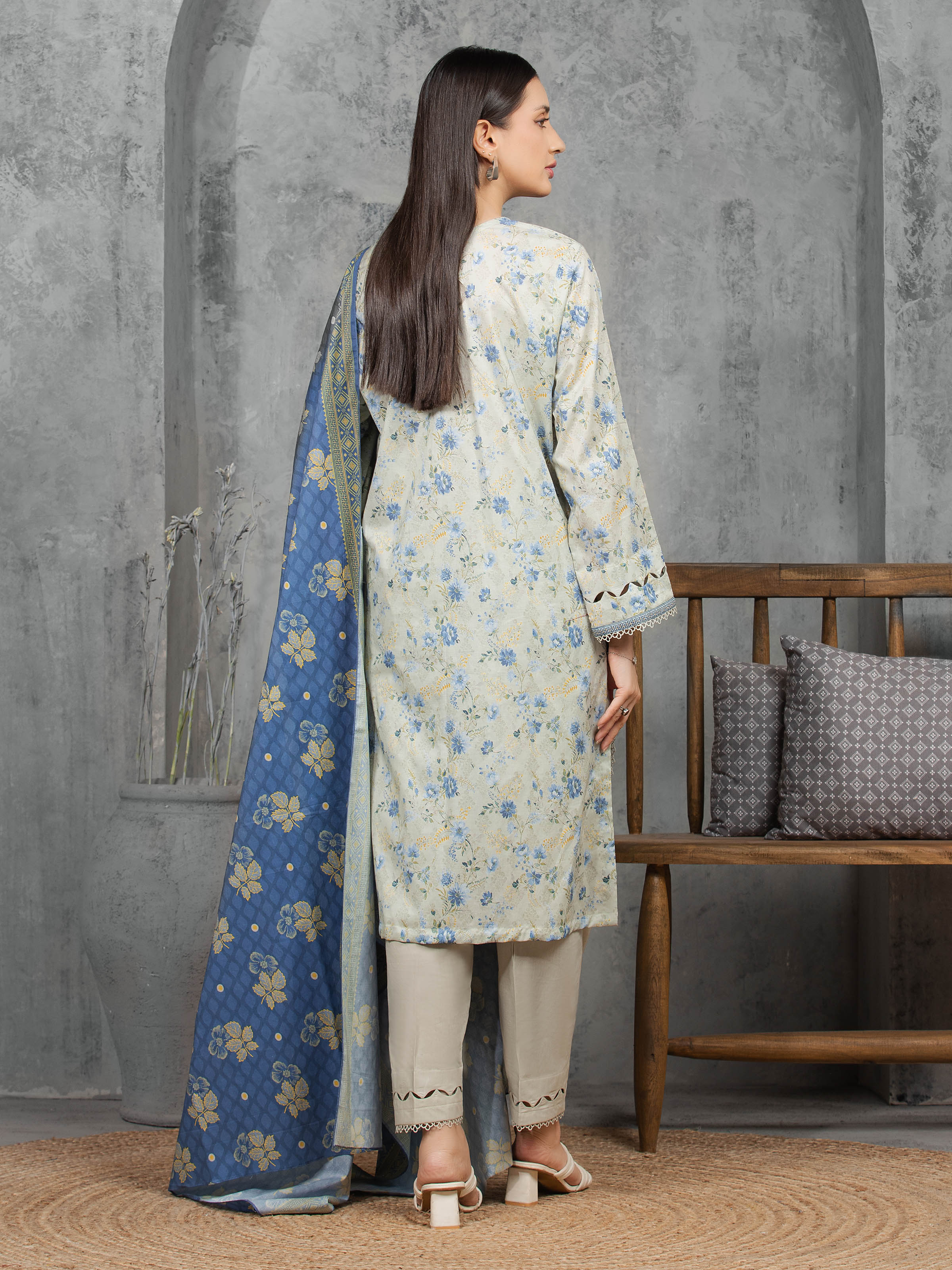 Unstitched Printed Cambric Suit - EWU5A2-35807-3P - Image 6
