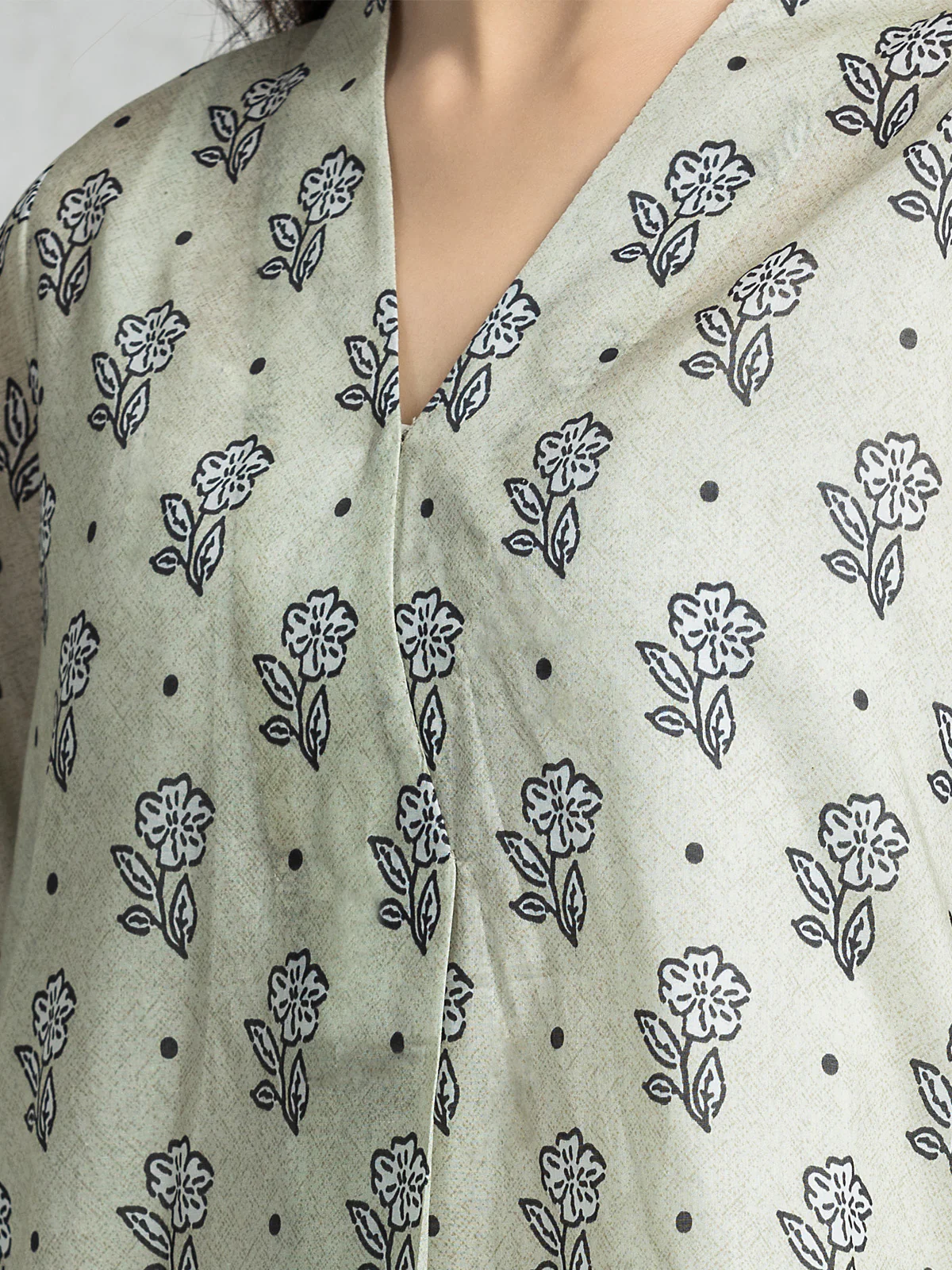 Unstitched Printed Lawn Shirt Trouser - EWU24A1-28573ST - Image 2