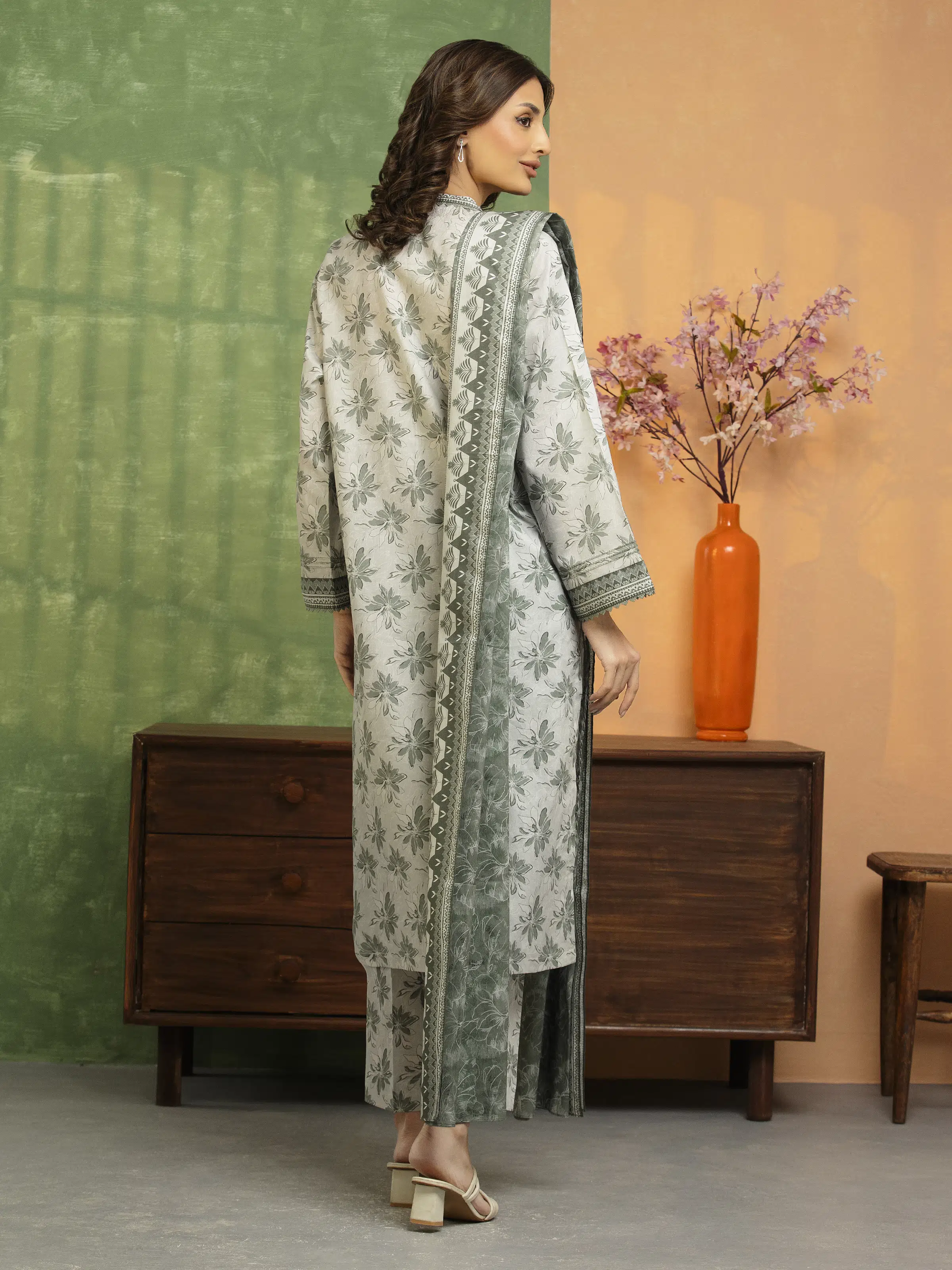 Unstitched Printed Lawn Suit - EWU5A1-35246-3P - Image 2
