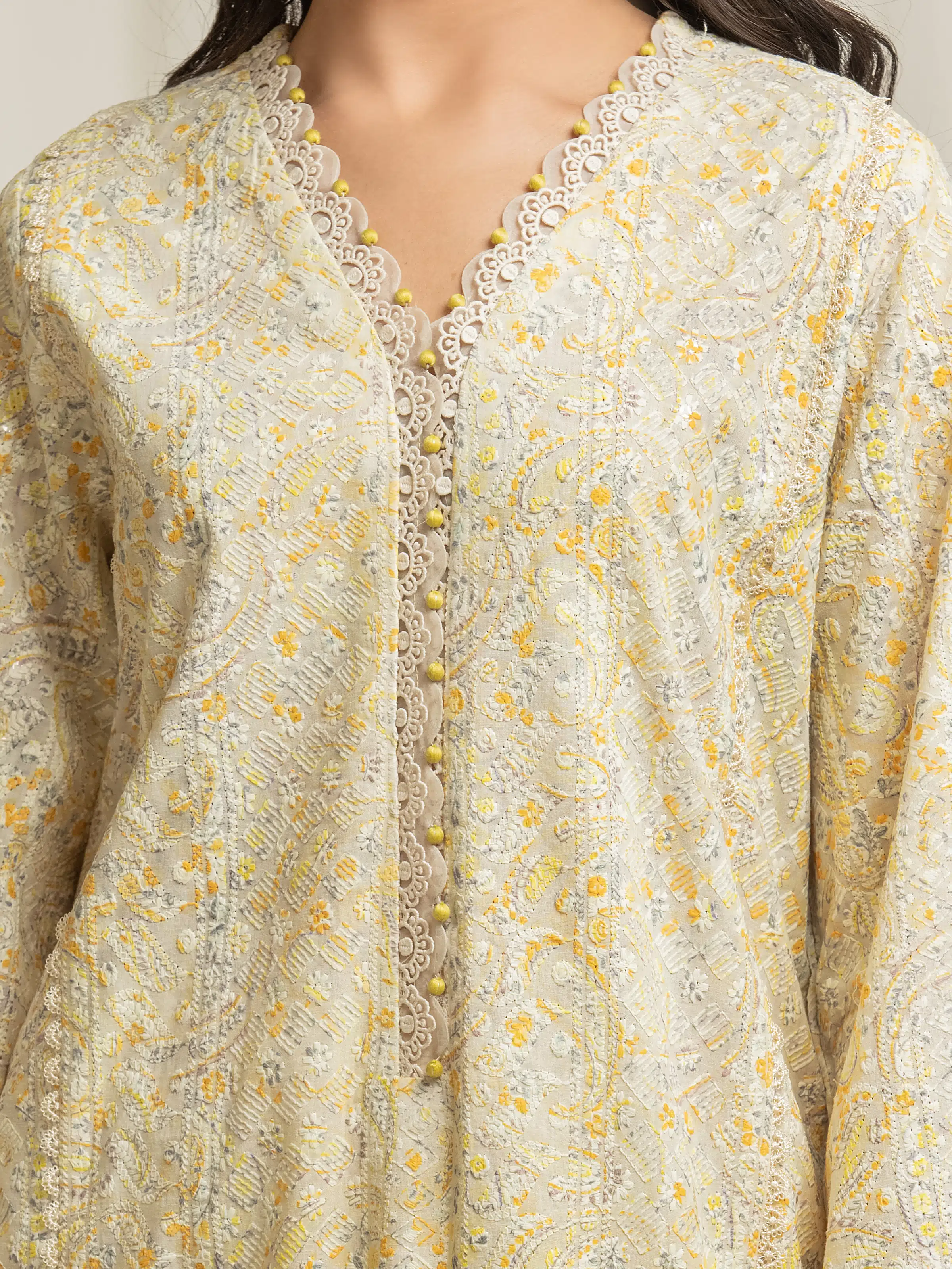Unstitched Embroidered Cambric Suit - EWU6V2-33502-3P - Image 4