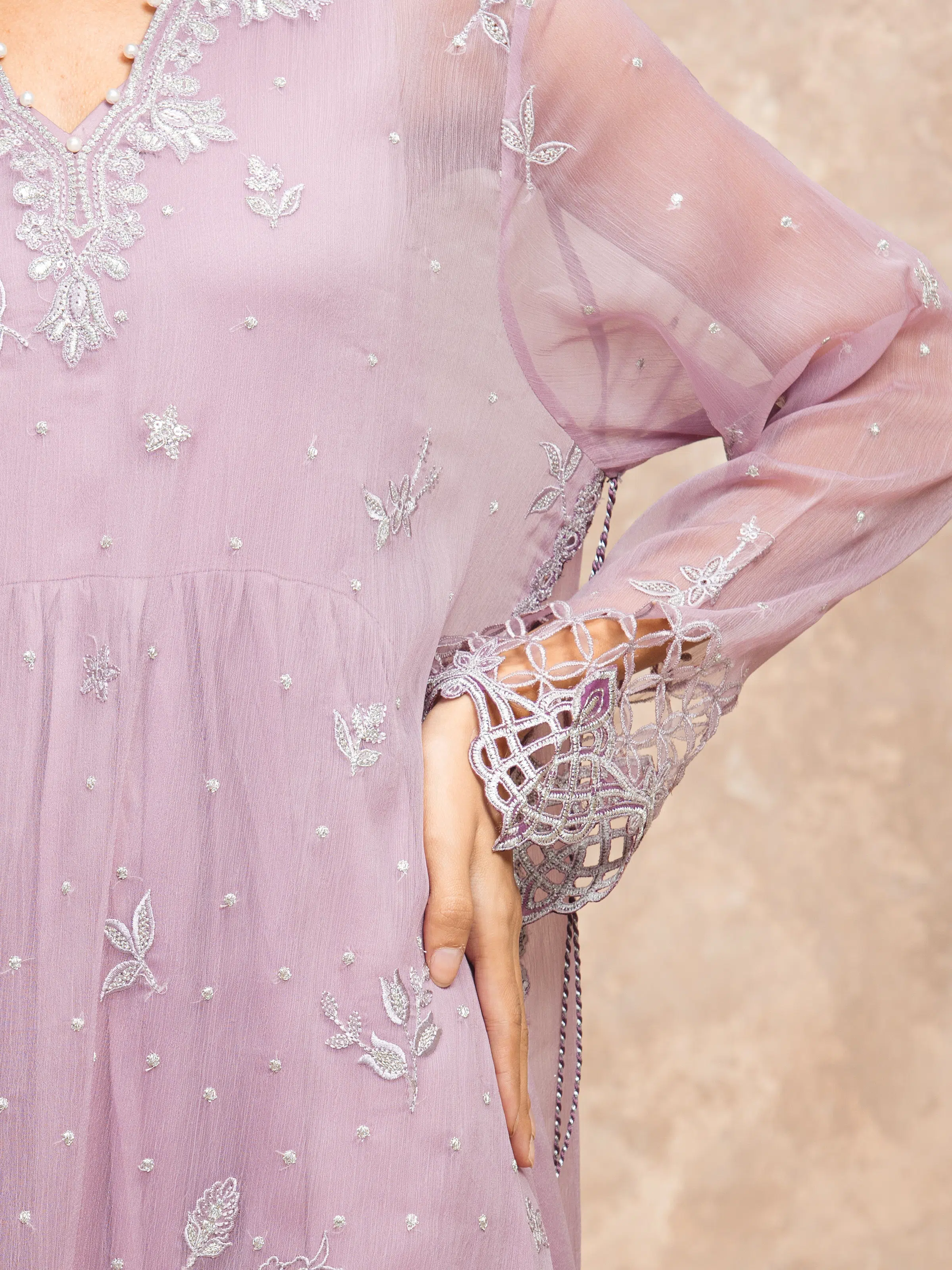 Unstitched Embroidered Chiffon Suit - EWU5V5-31300-3P - Image 4