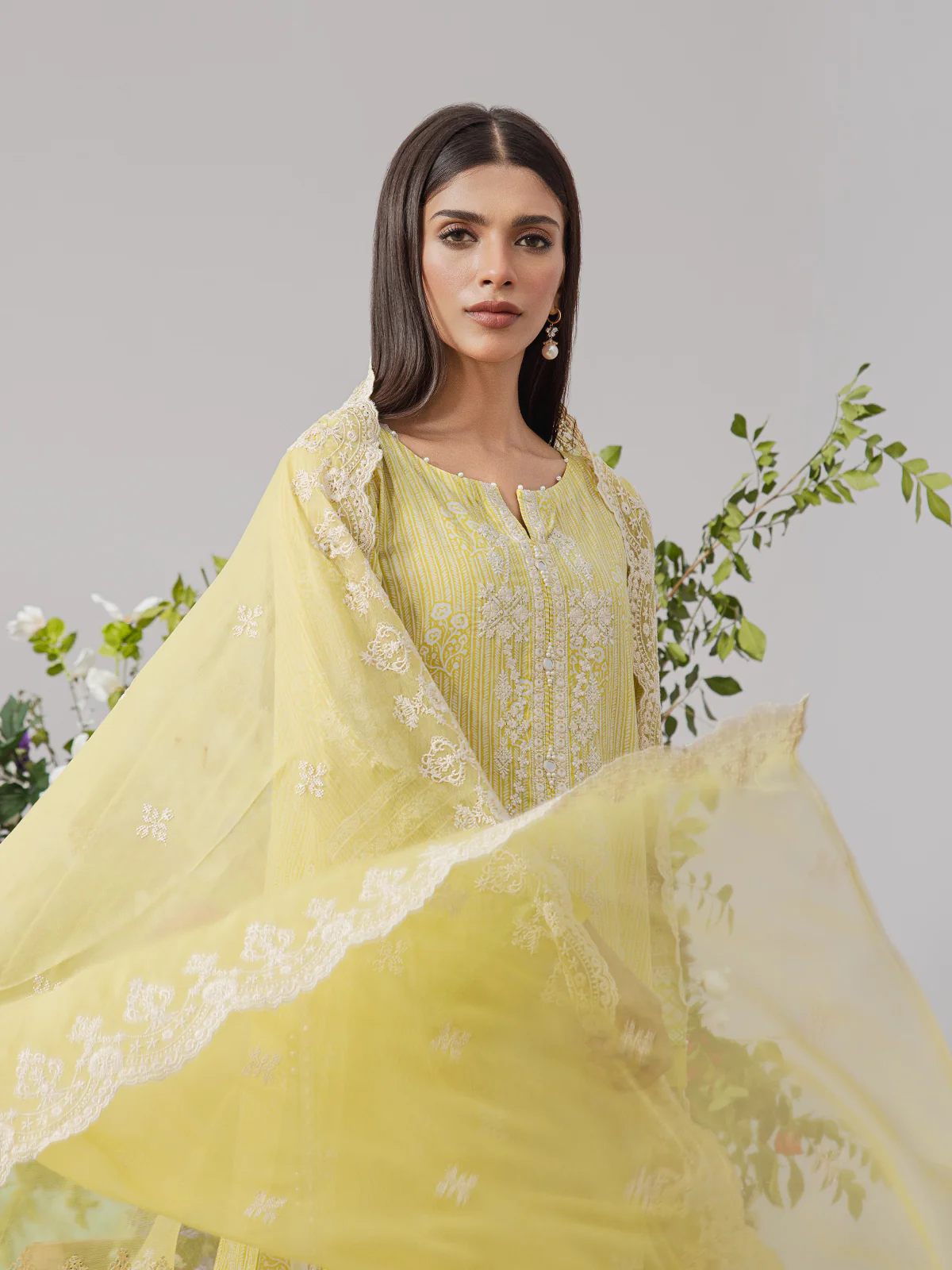 Unstitched Embroidered Lawn Shirt Dupatta - EWU22V1-26510SD - Image 4