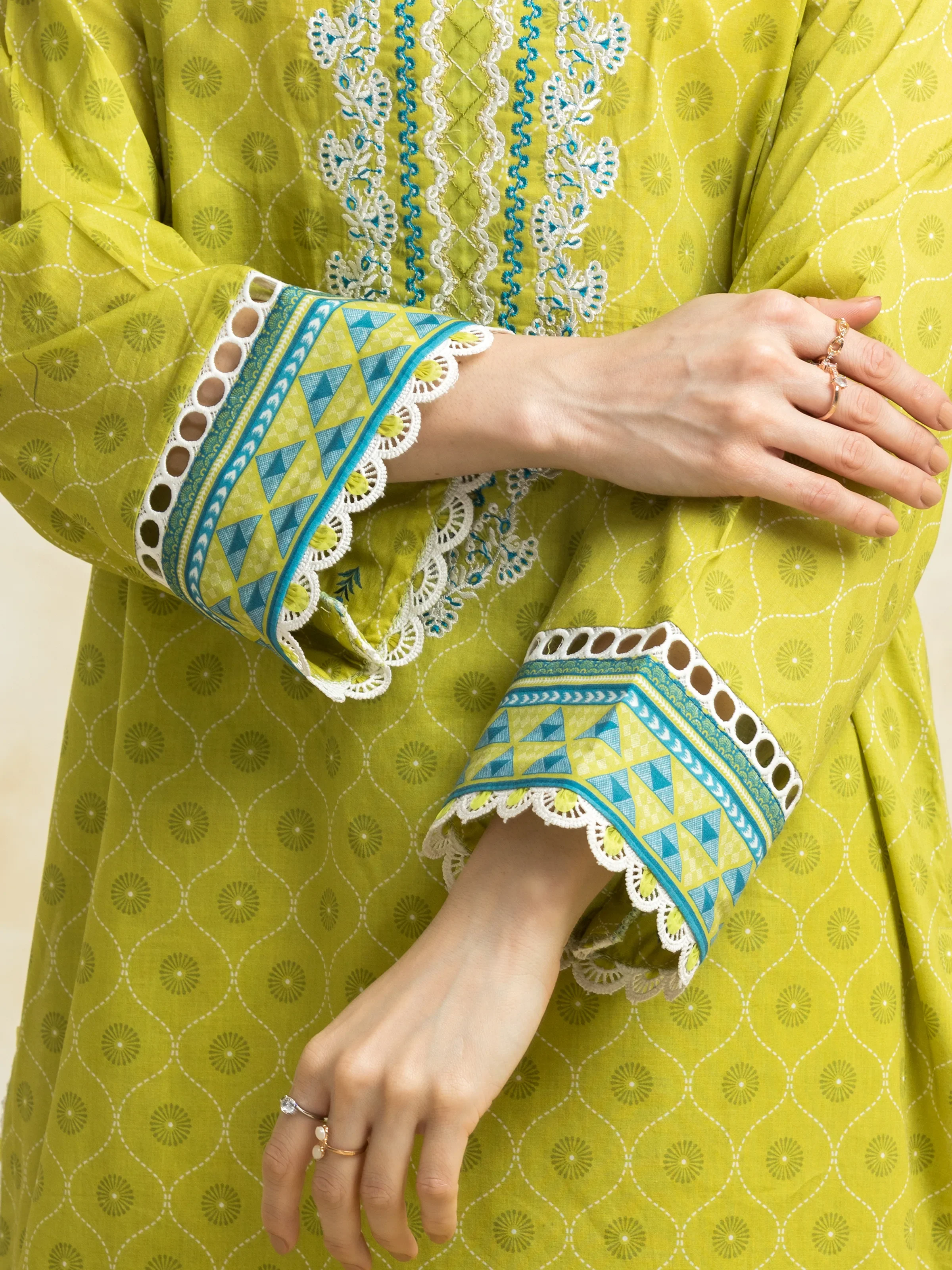 Unstitched Embroidered Lawn Suit - EWU5V1-31321-3P - Image 5