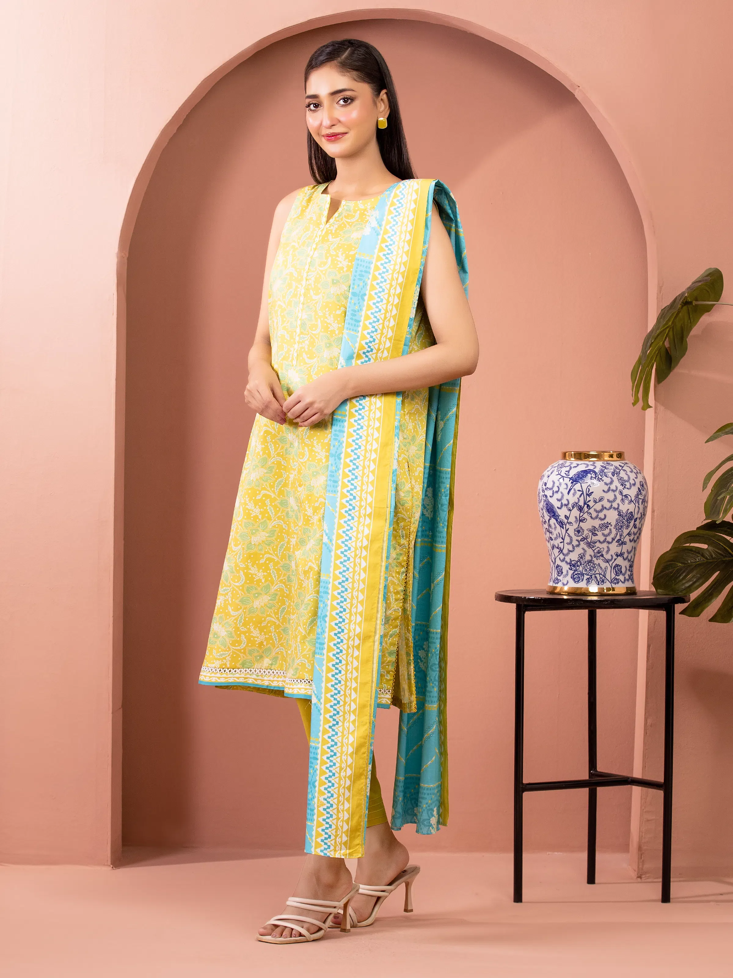 Unstitched Printed Lawn Suit - EWU5A1-35236-3P - Image 4