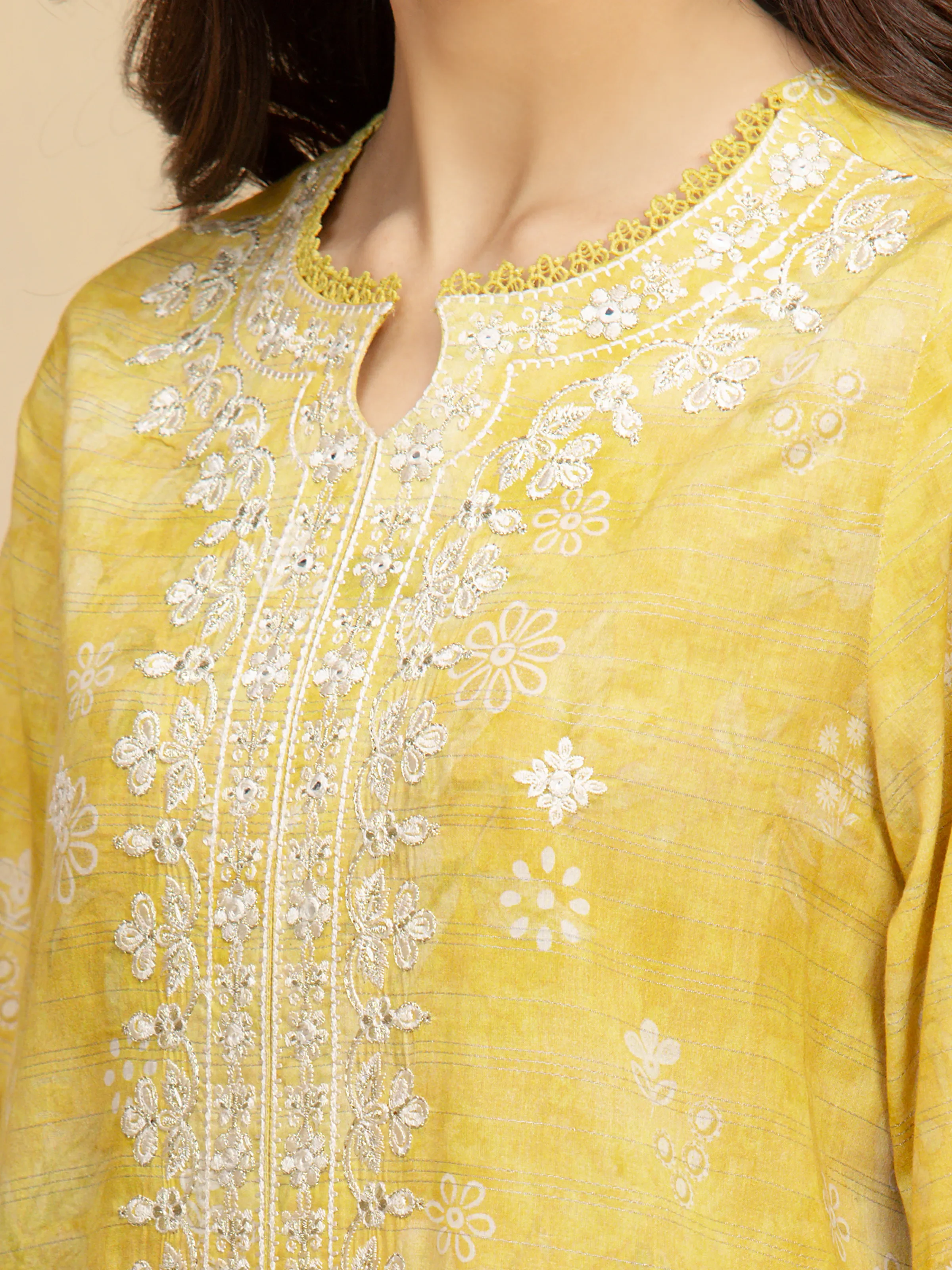 Unstitched Embroidered Lawn Suit - EWU5V1-31880-3P - Image 4