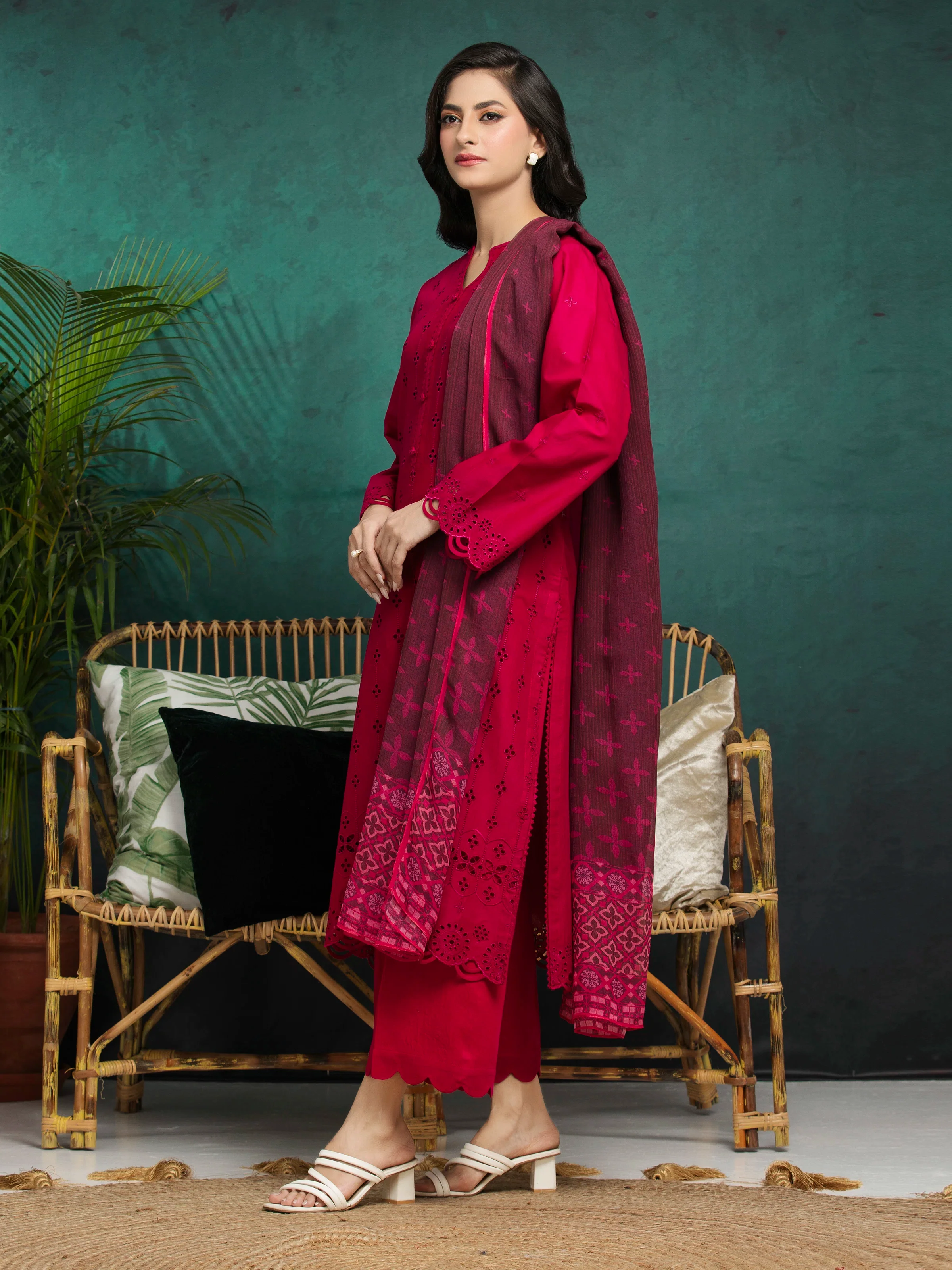 Unstitched Embroidered Cambric Suit - EWU5V2-31020-3P - Image 3