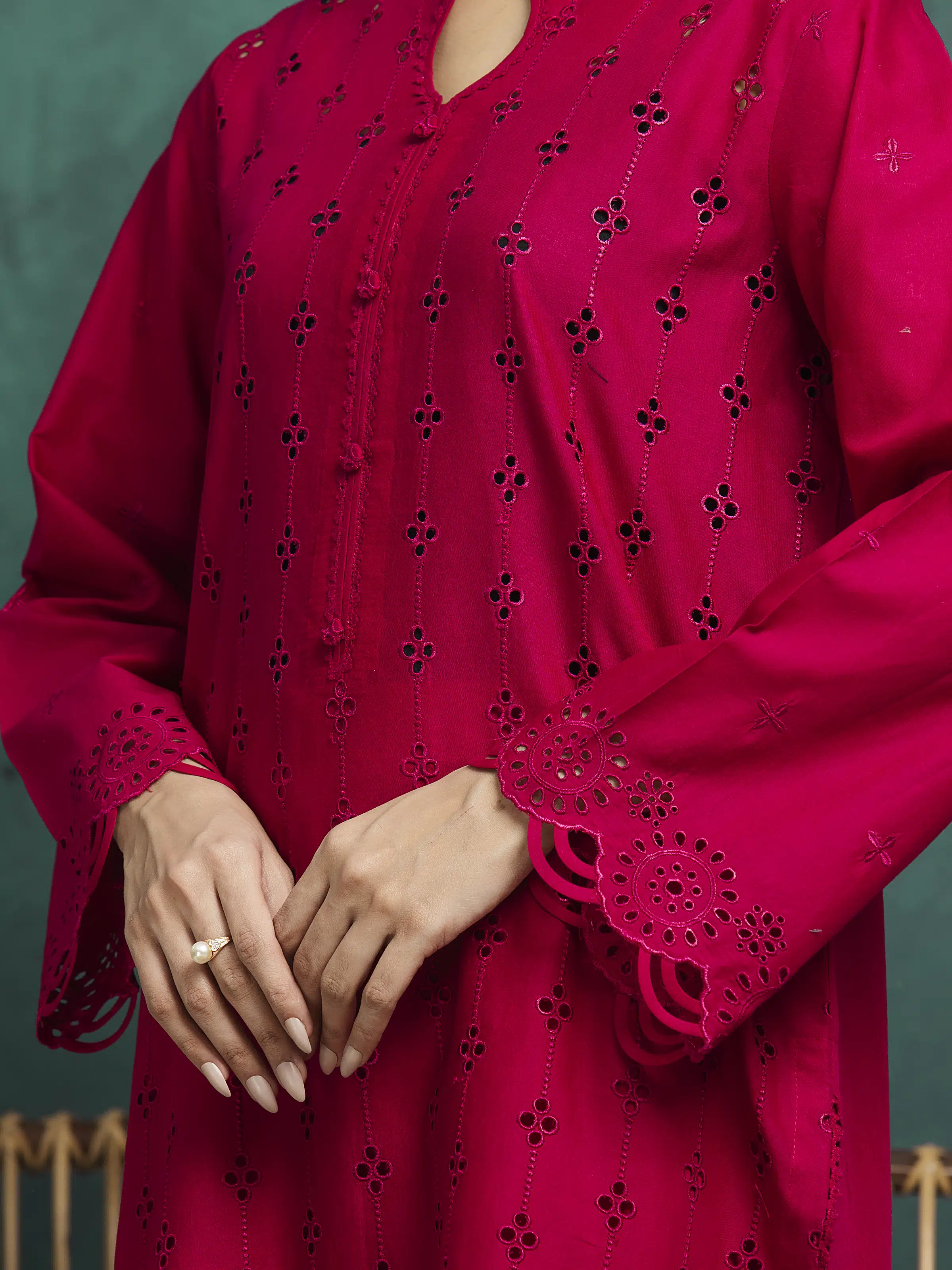 Unstitched Embroidered Cambric Suit - EWU5V2-31020-3P - Image 5