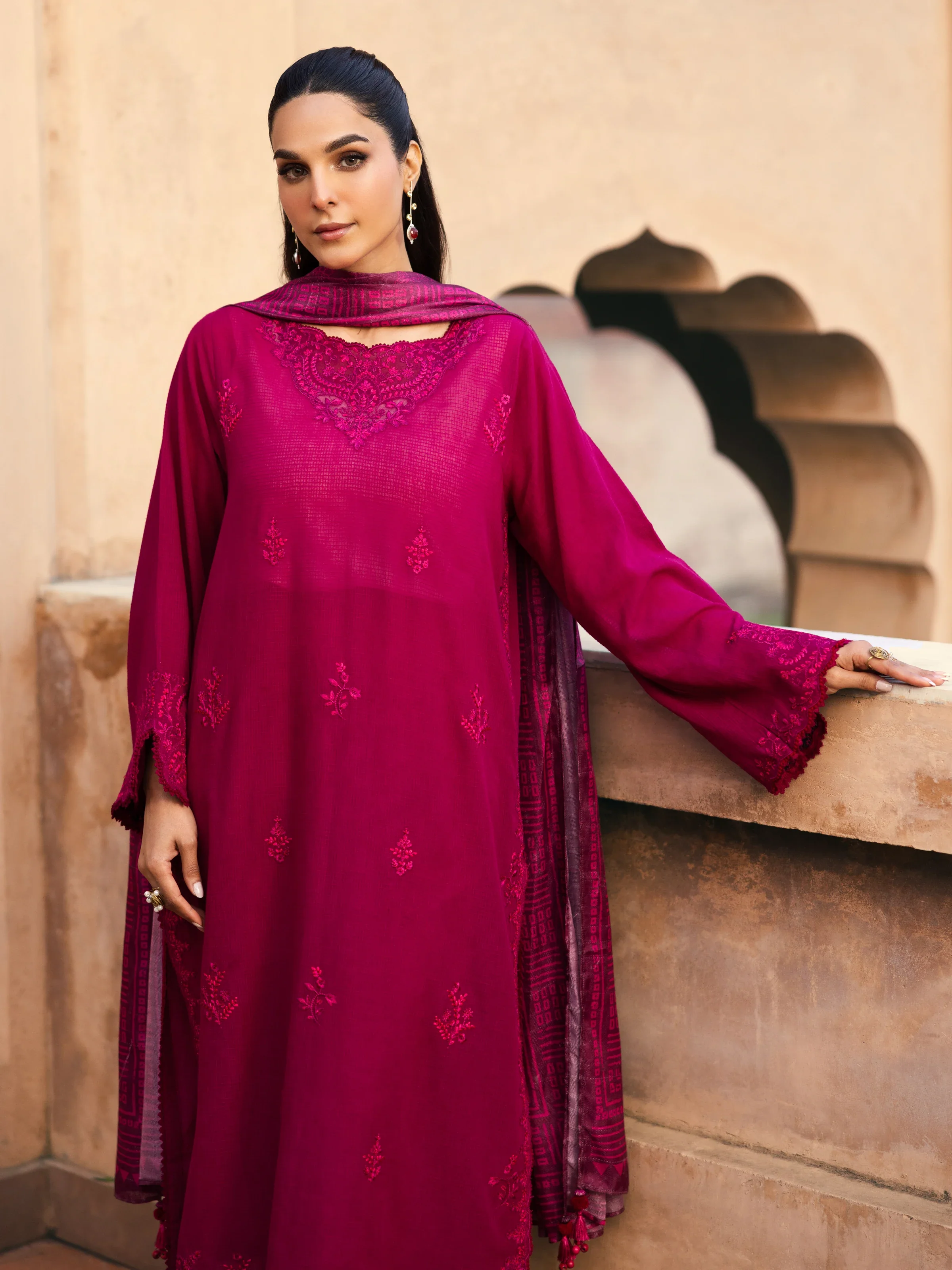 Unstitched Embroidered Lawn Suit - EWU5V1-31237-3P - Image 2