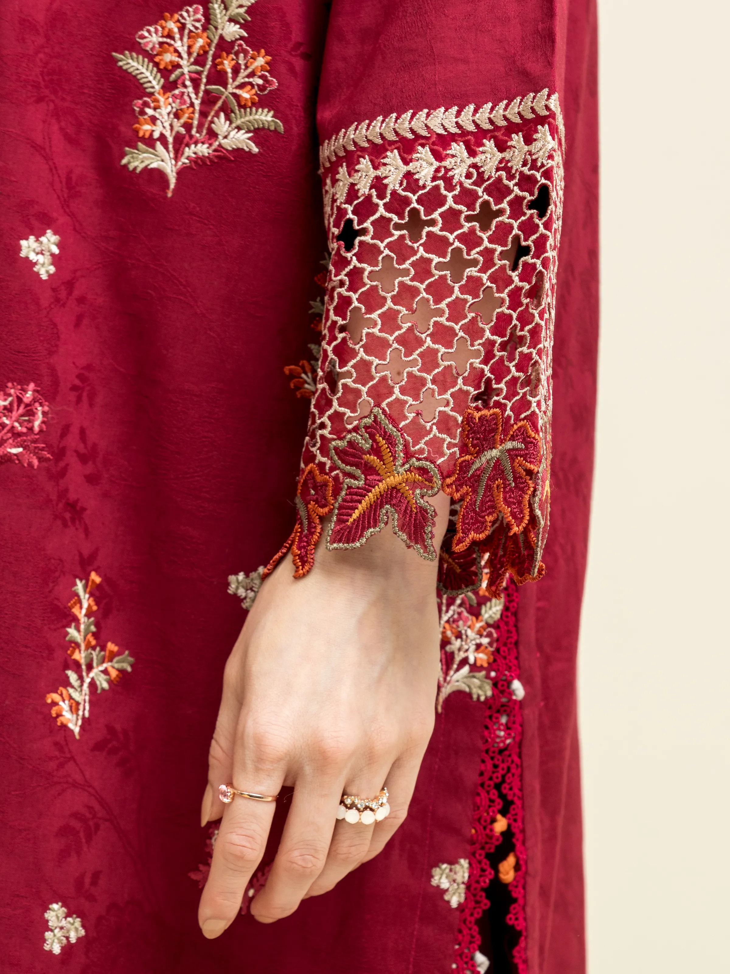 Unstitched Embroidered Self Jacquard Suit - EWU5V3-31154-3P - Image 3